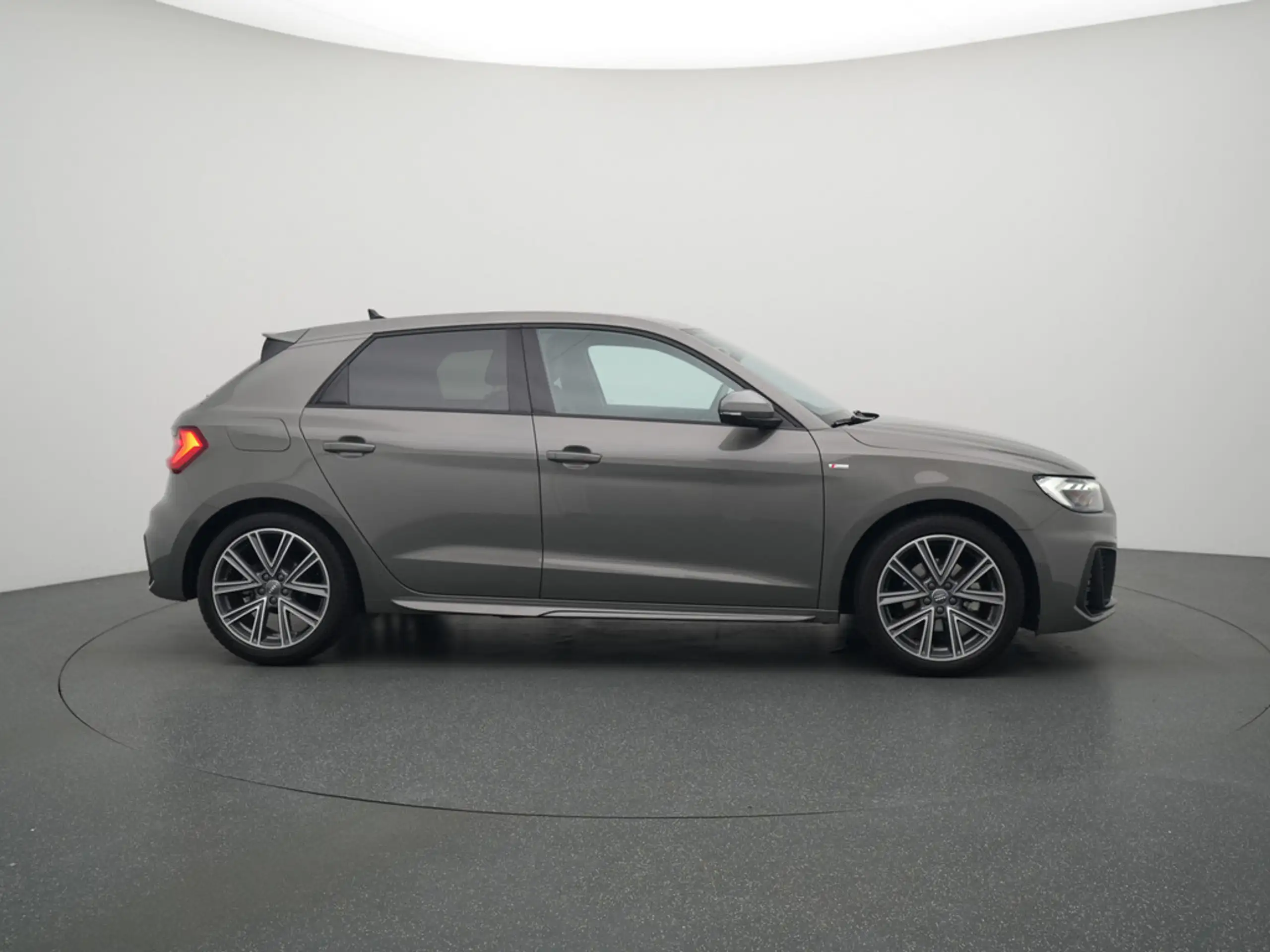 Audi - A1