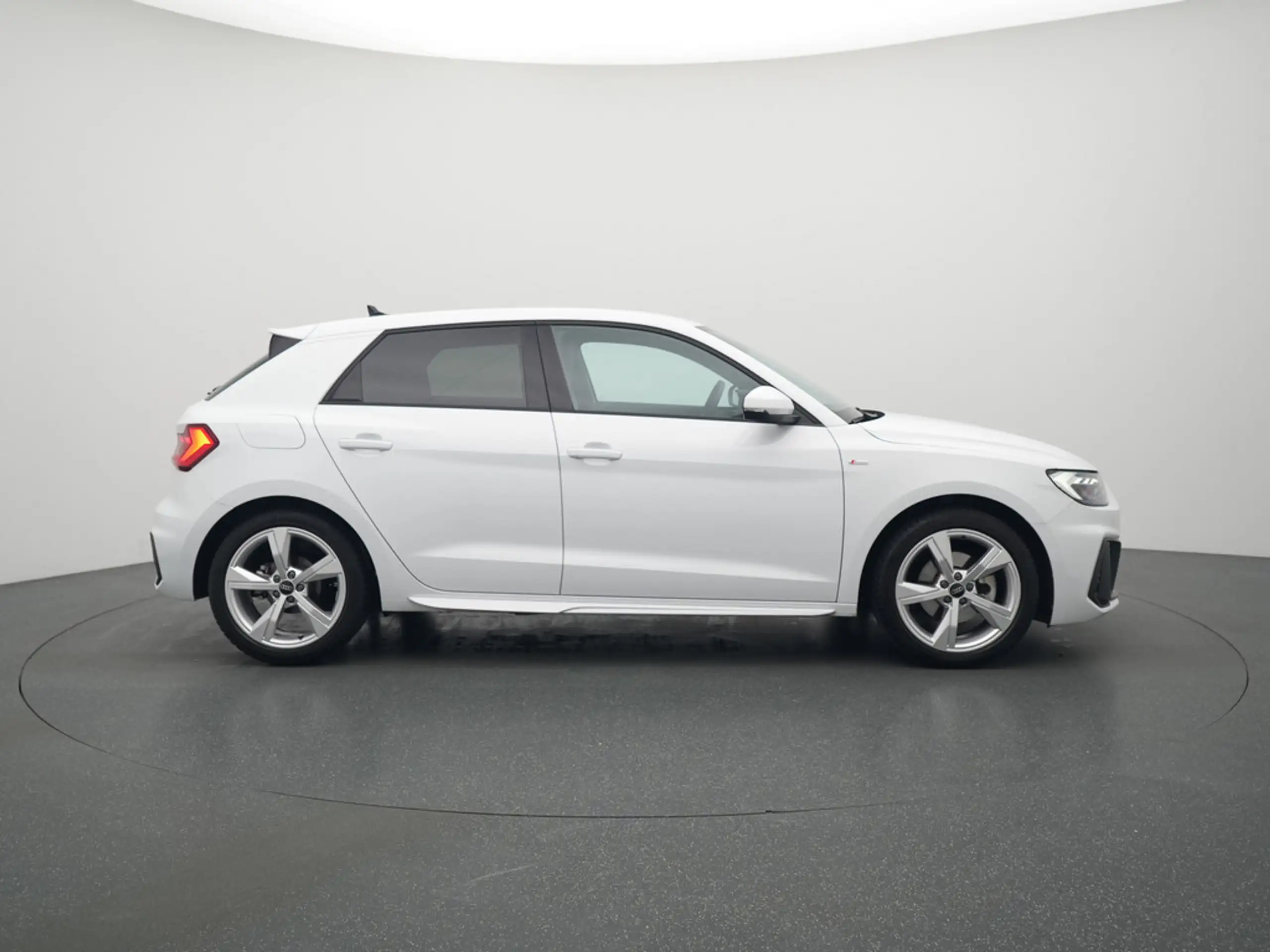 Audi - A1