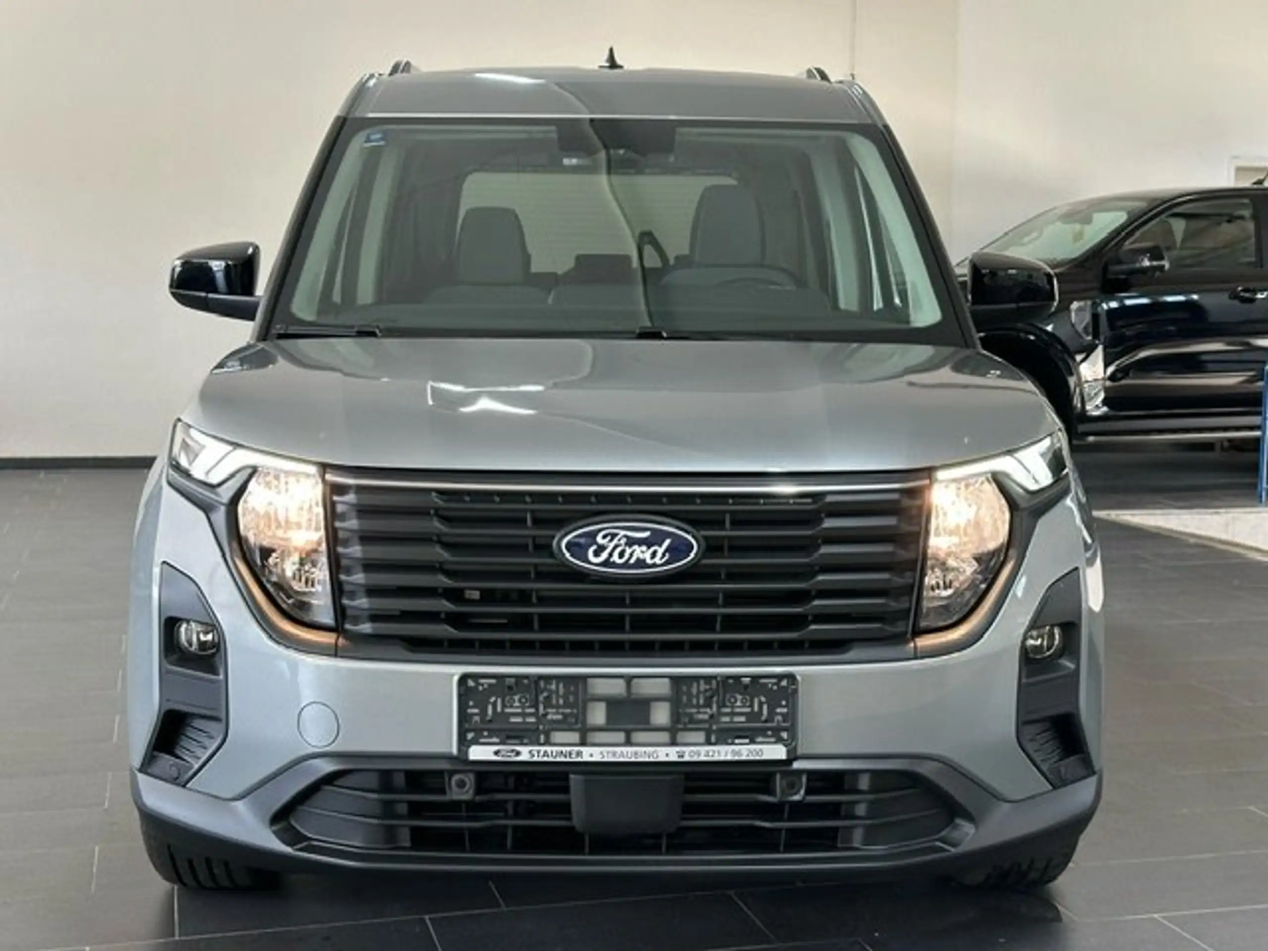 Ford - Tourneo Courier