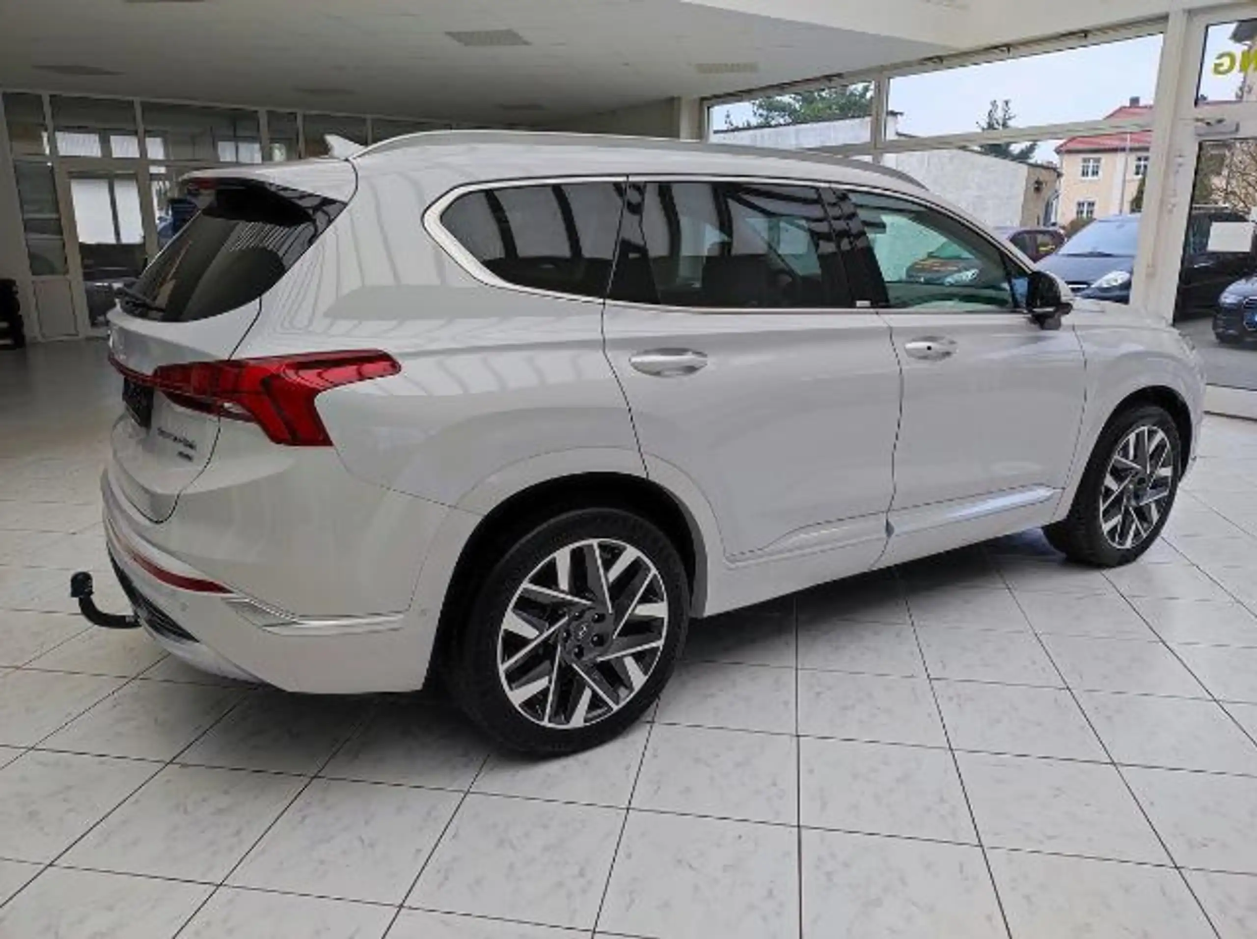 Hyundai - SANTA FE