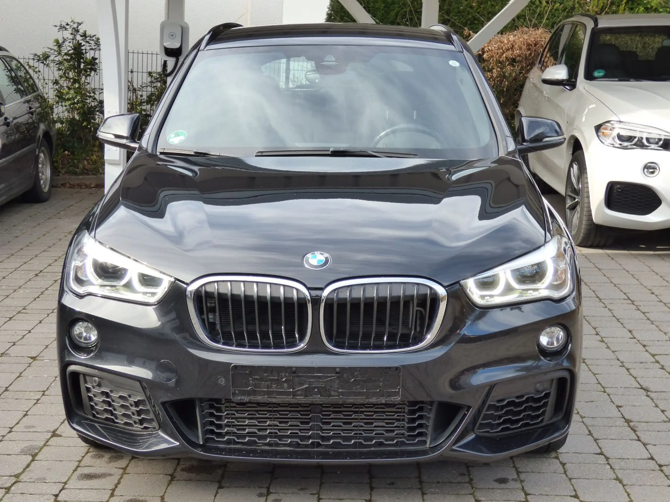 BMW - X1