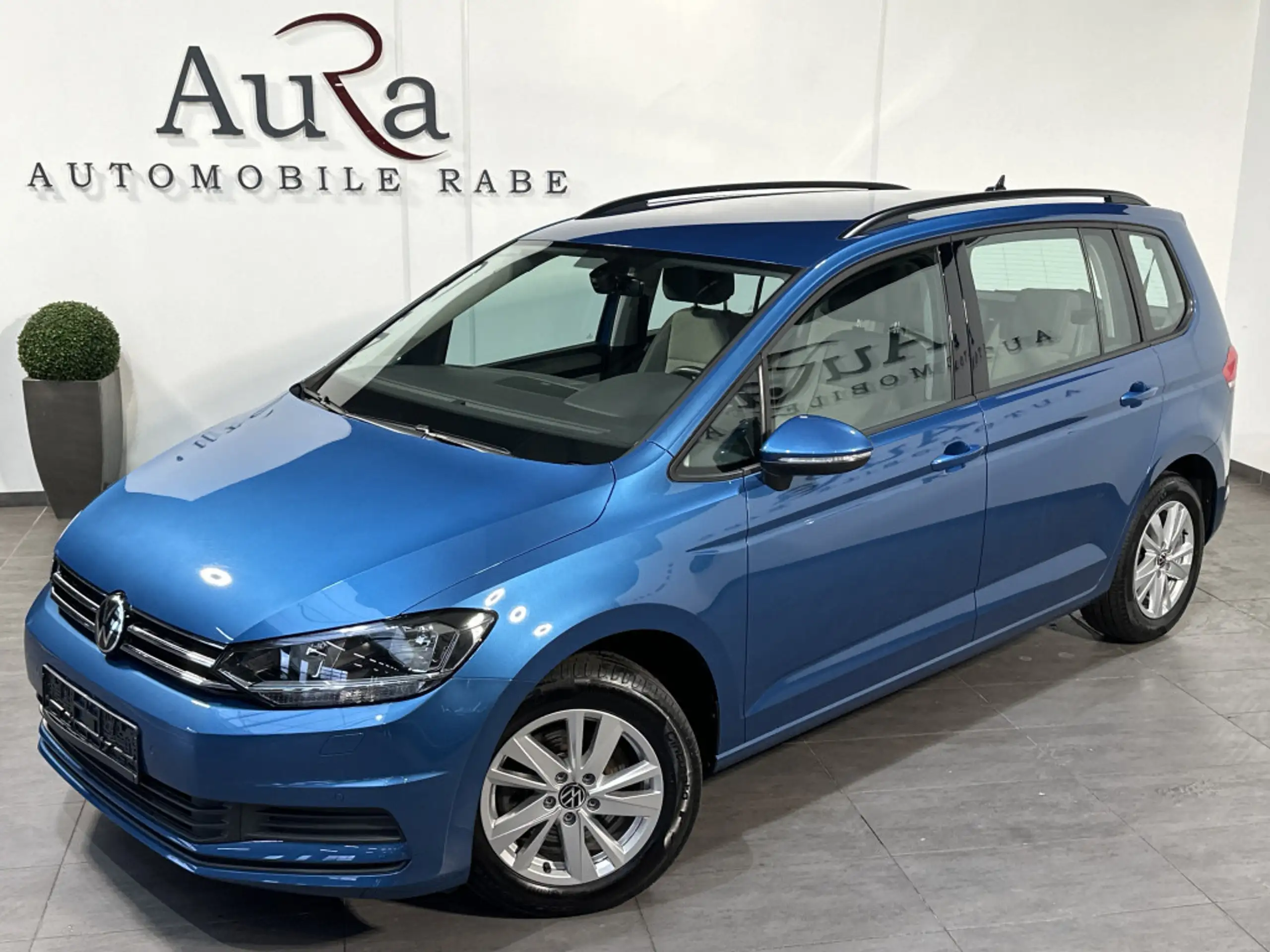 Volkswagen - Touran