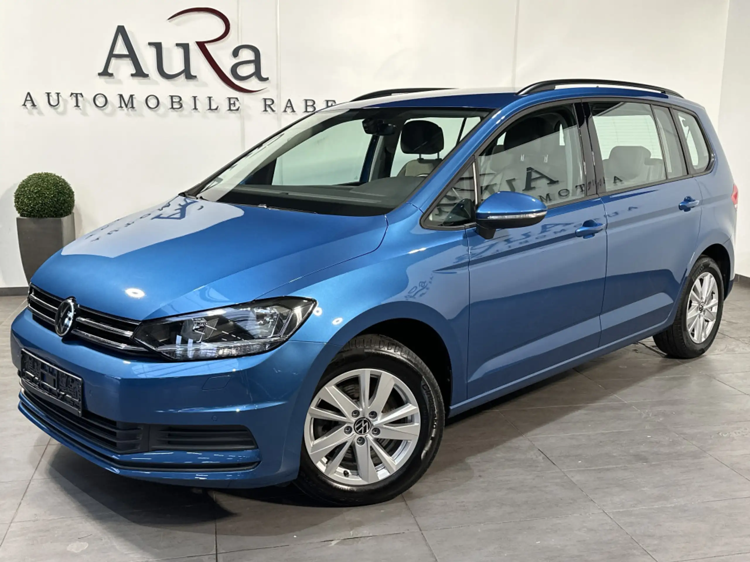 Volkswagen - Touran