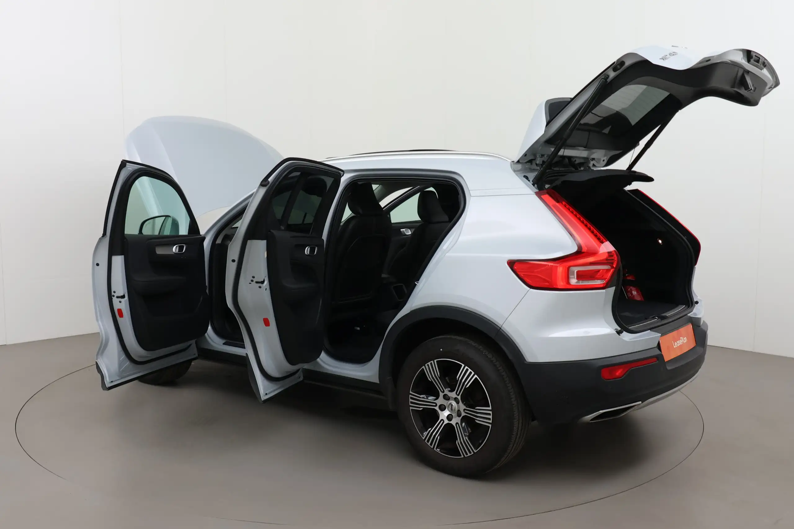 Volvo - XC40