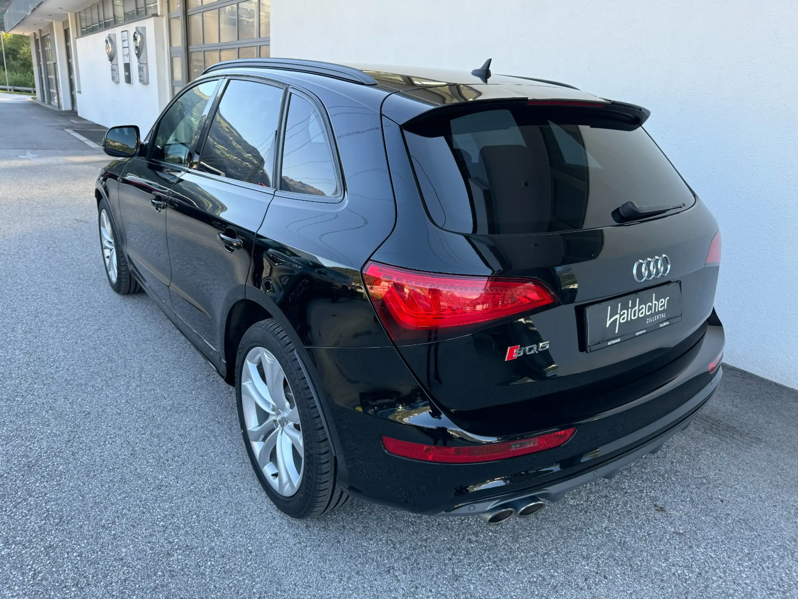 Audi - SQ5