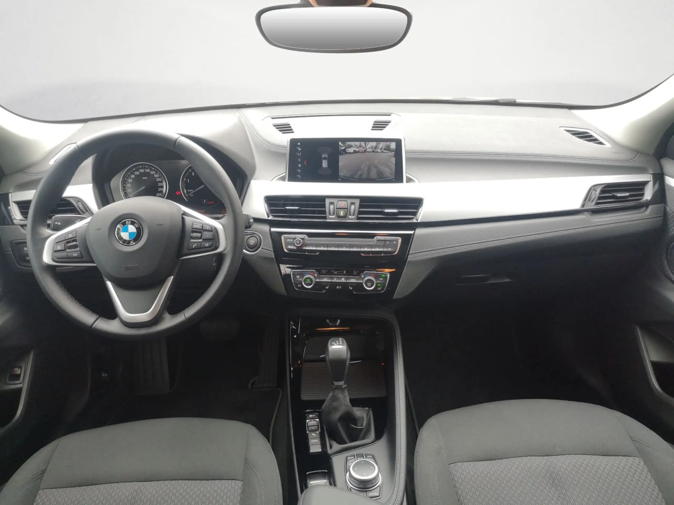 BMW - X2