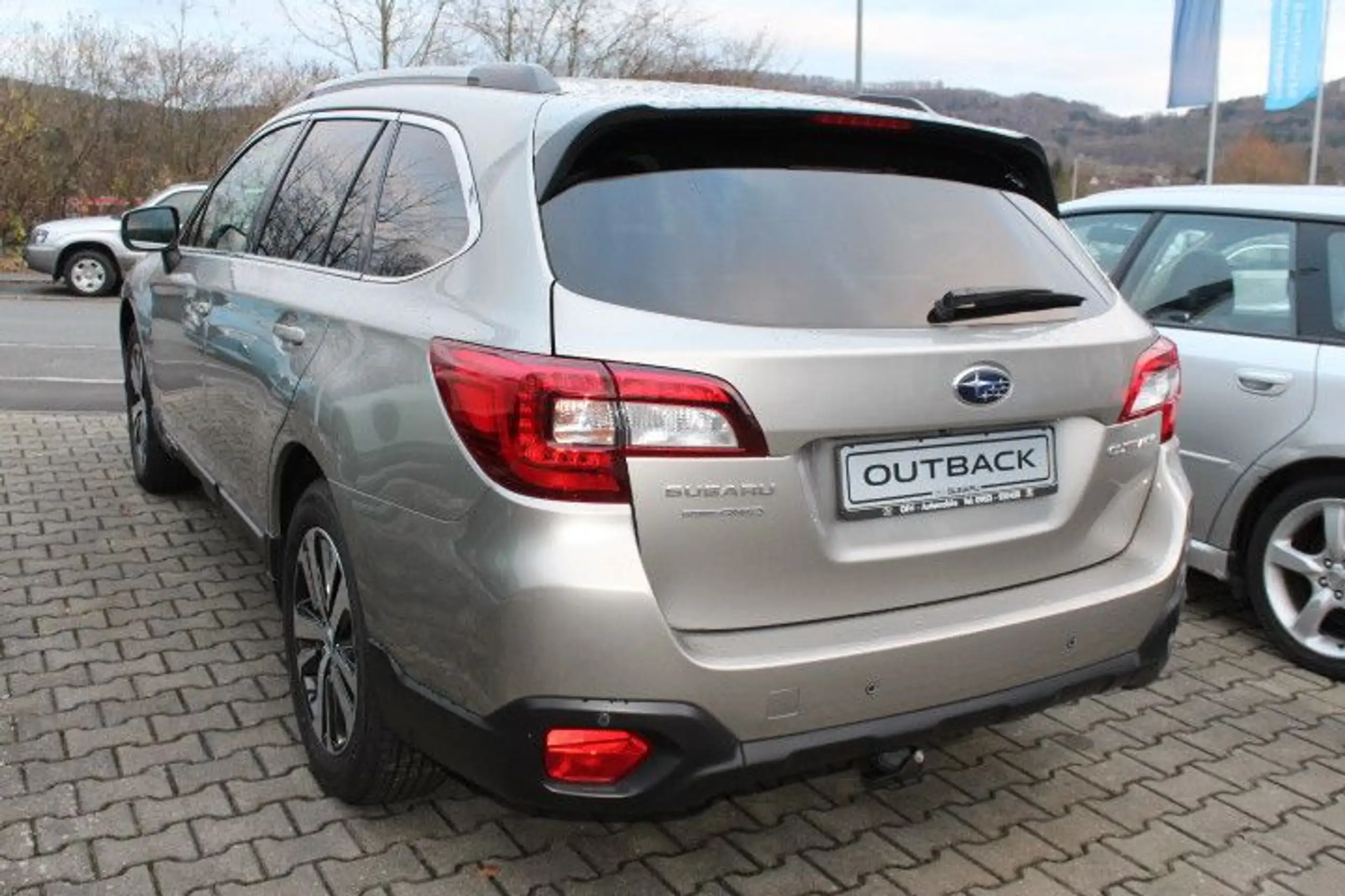 Subaru - OUTBACK