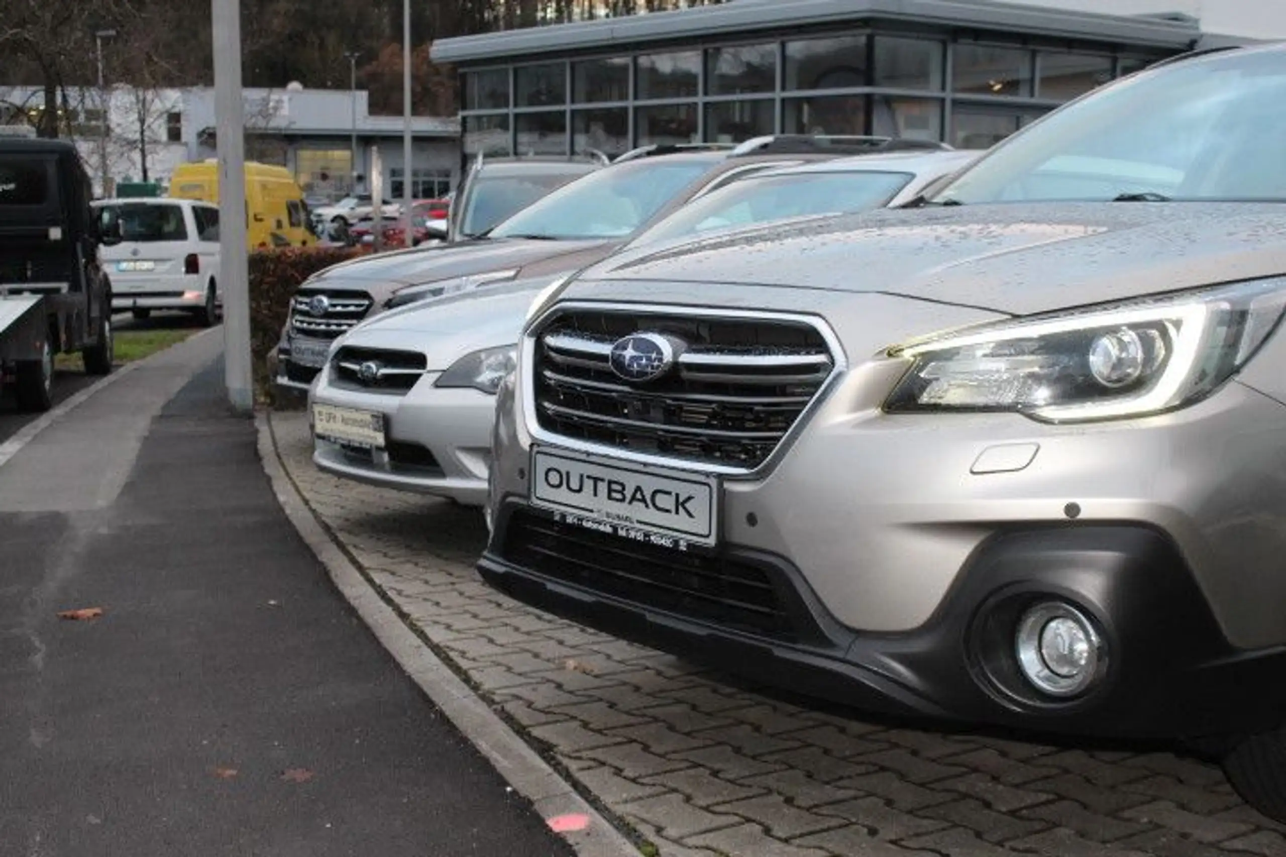 Subaru - OUTBACK