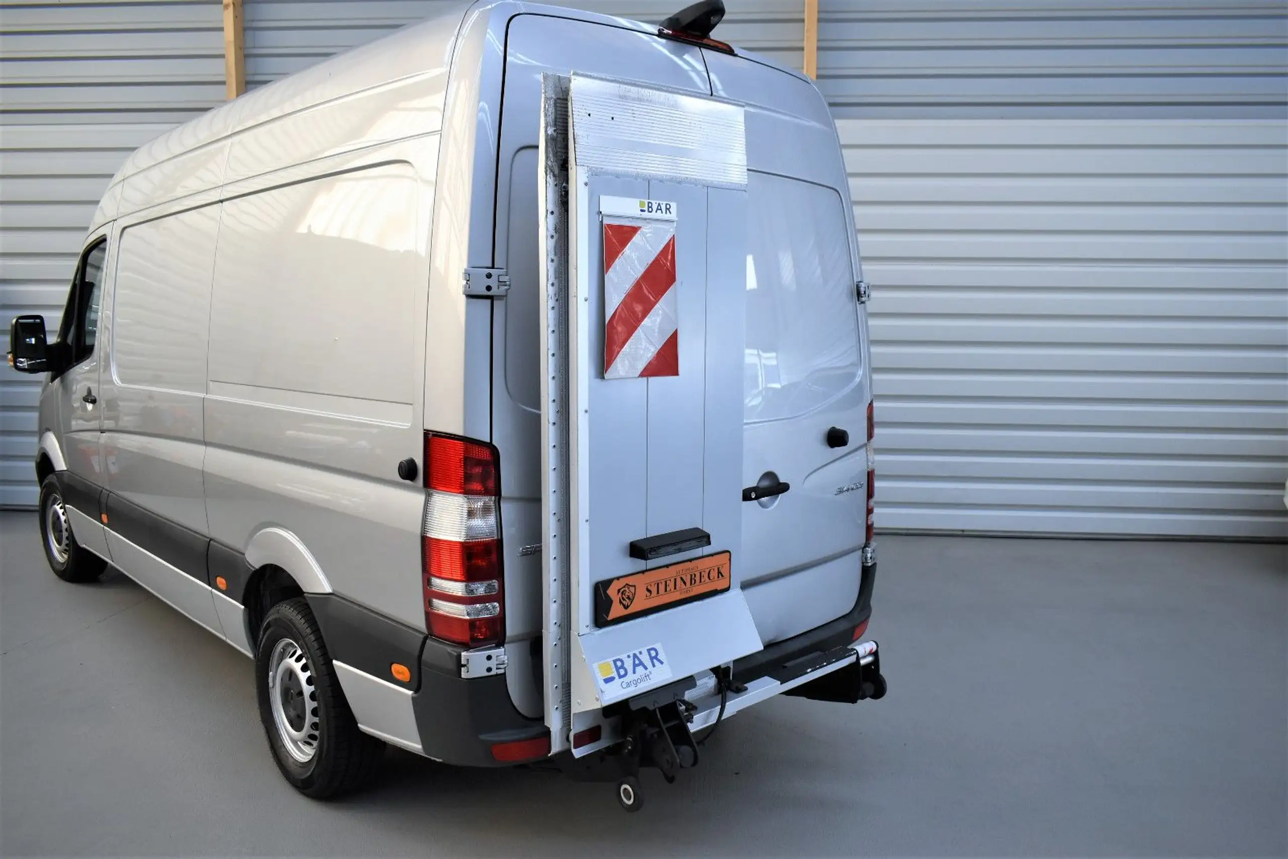 Mercedes-Benz - Sprinter