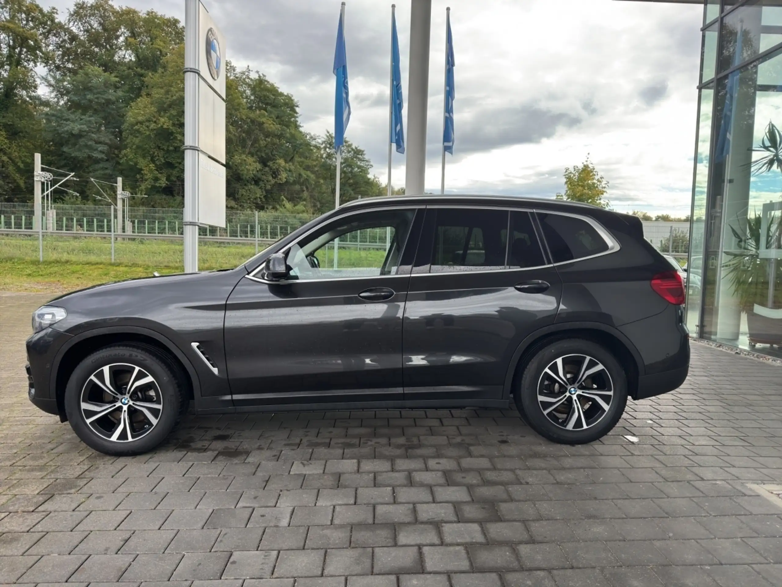 BMW - X3