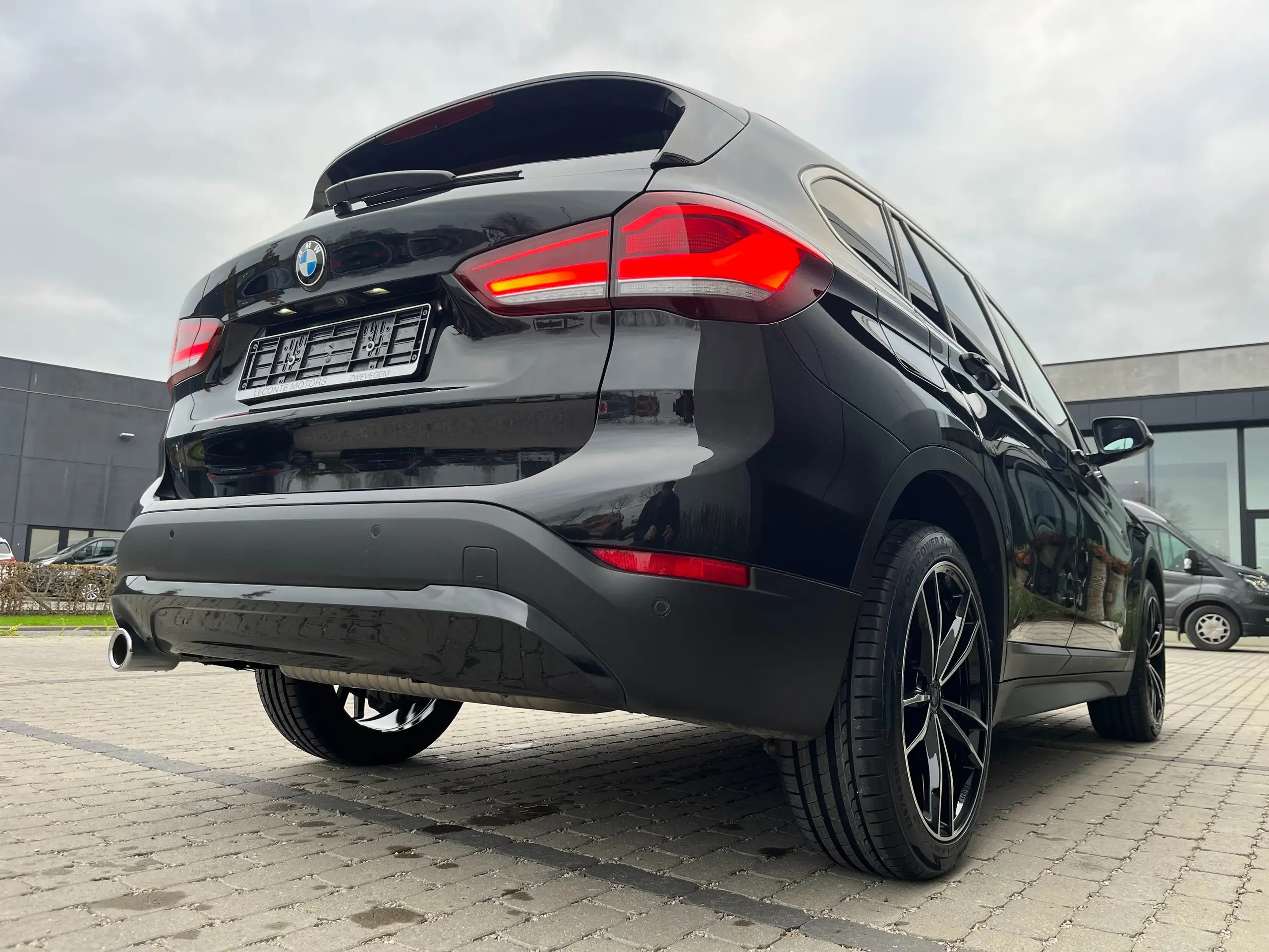 BMW - X1