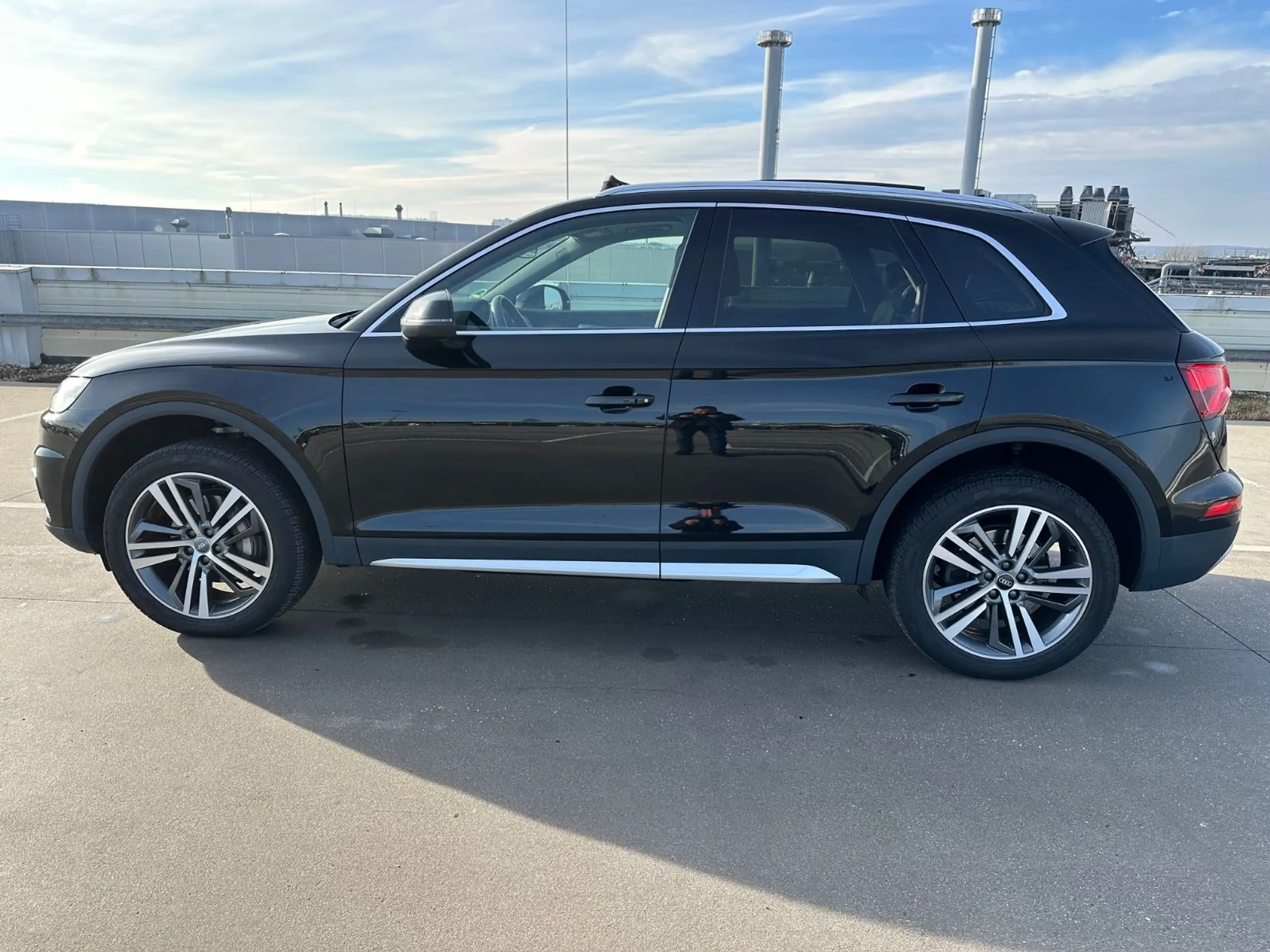 Audi - Q5