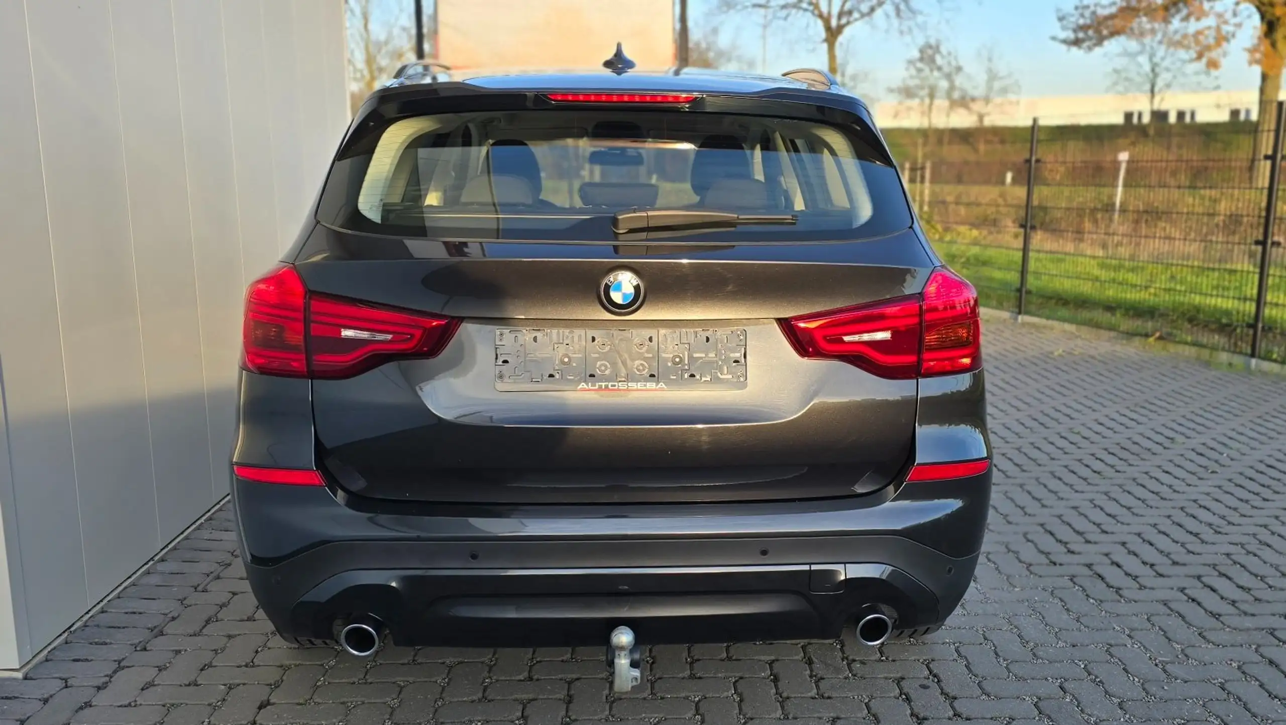 BMW - X3