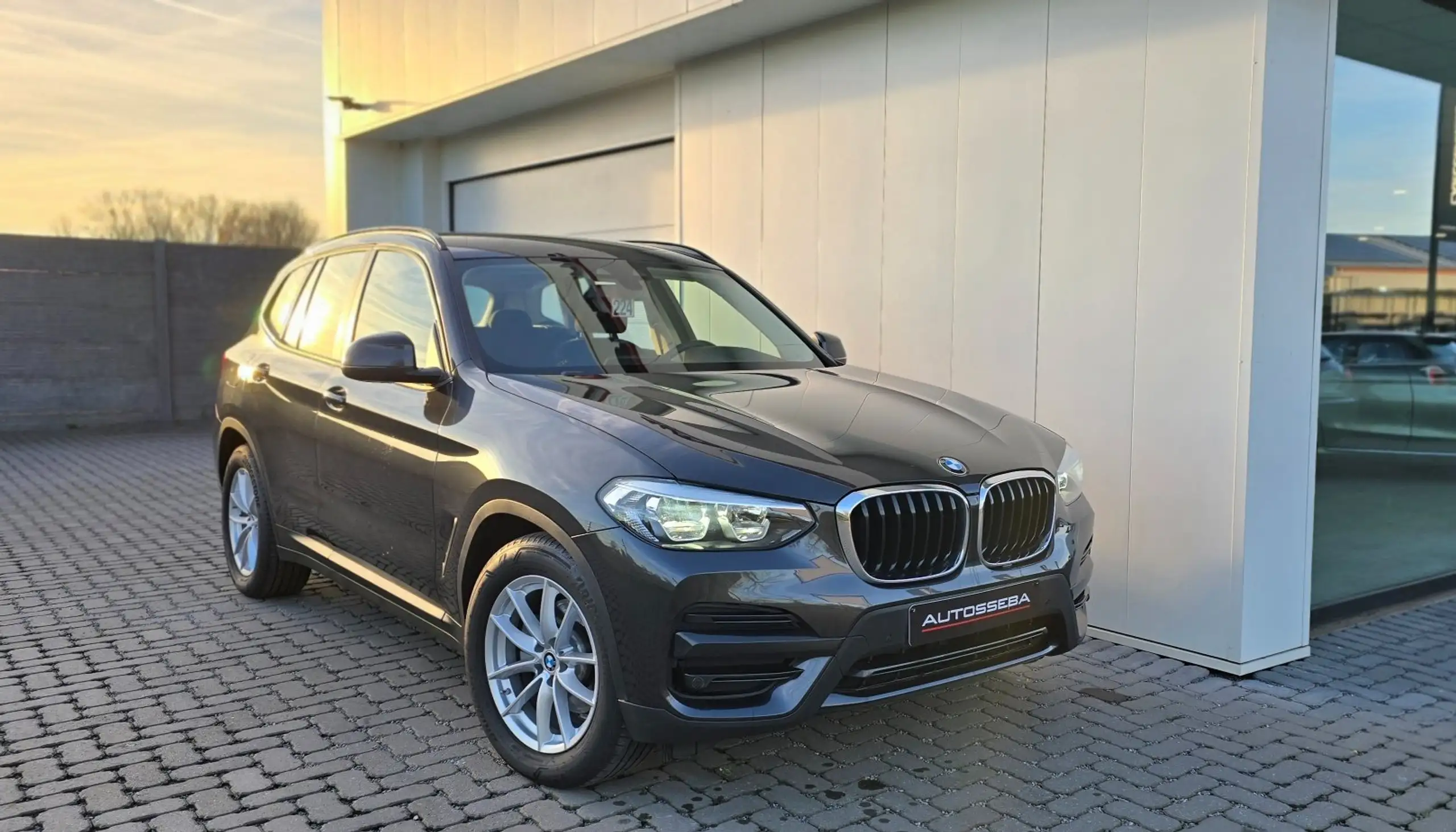 BMW - X3