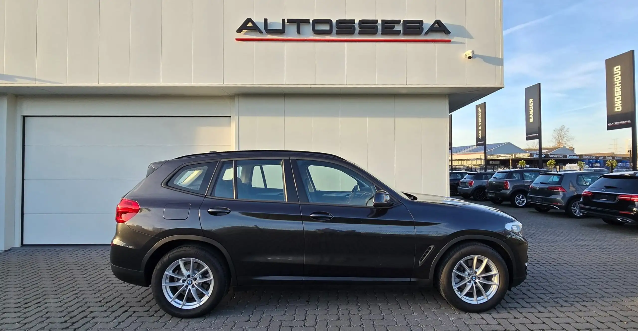 BMW - X3