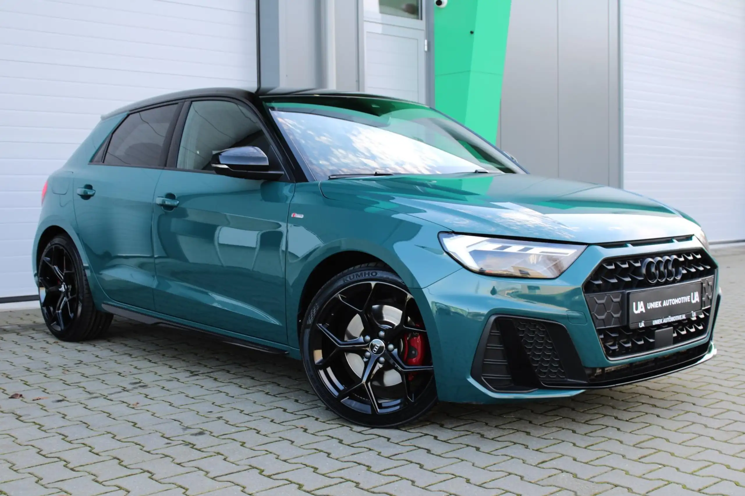 Audi - A1