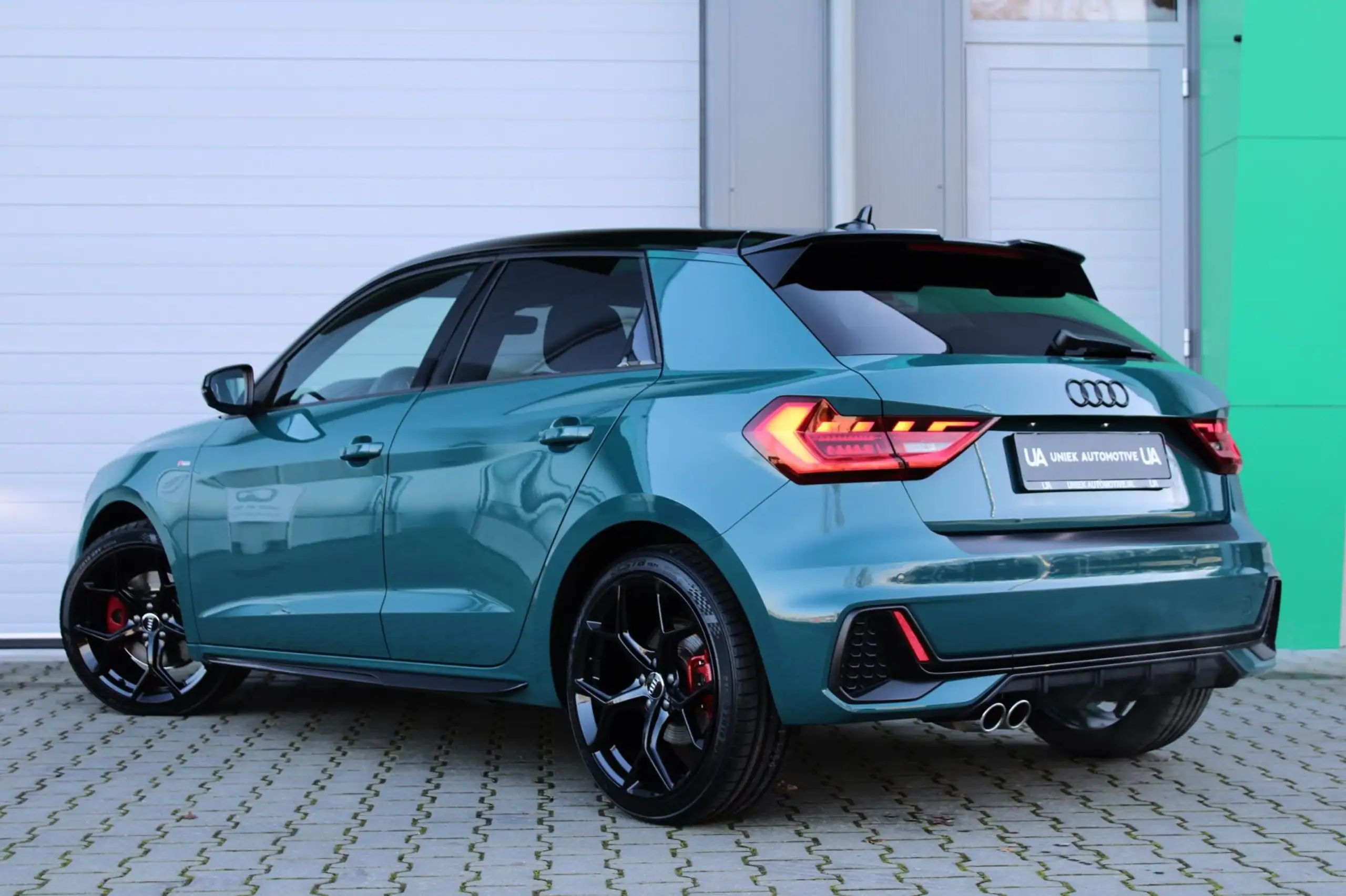 Audi - A1