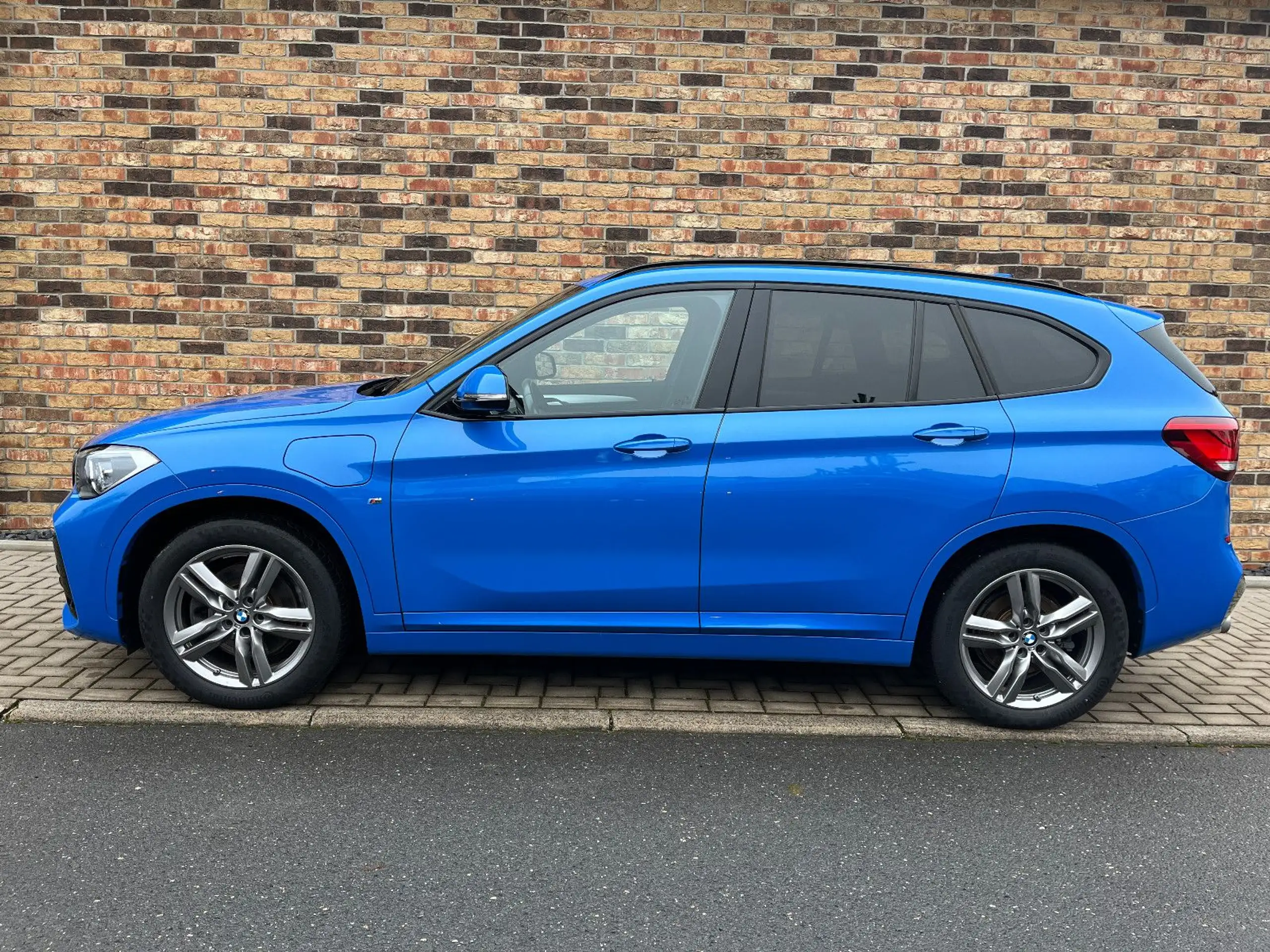 BMW - X1