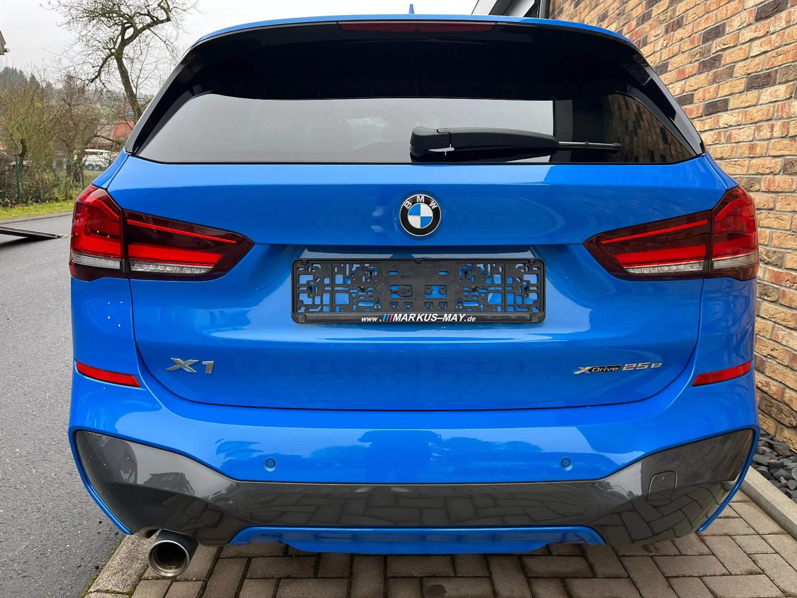 BMW - X1