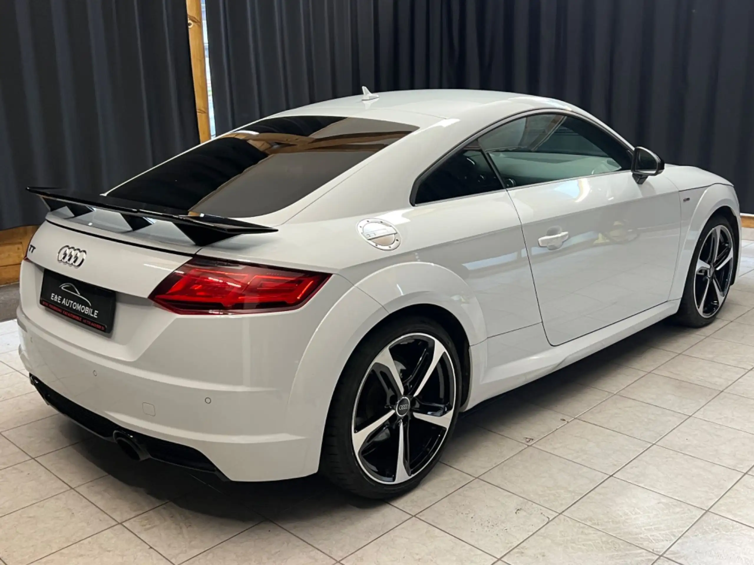 Audi - TT