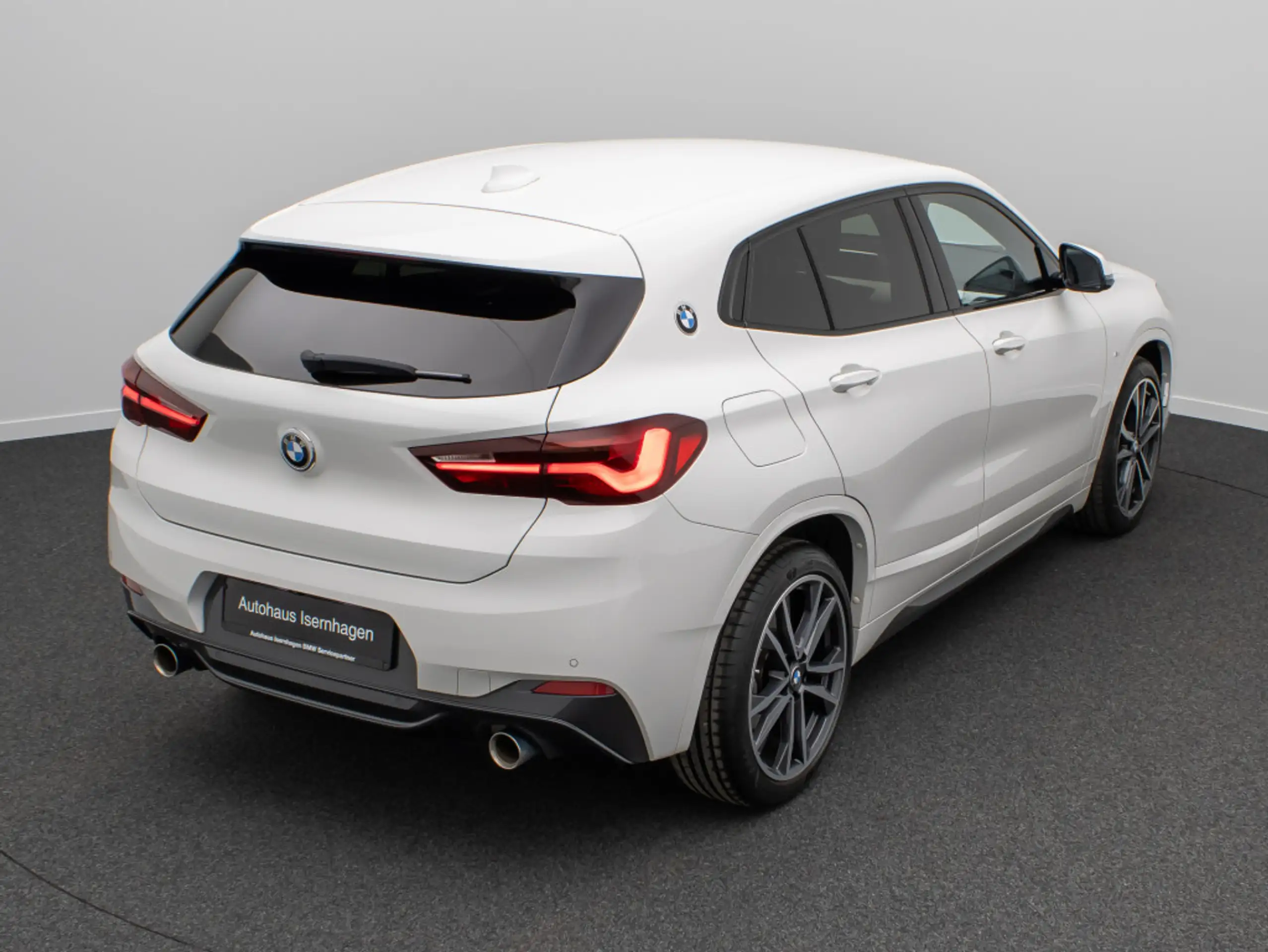 BMW - X2