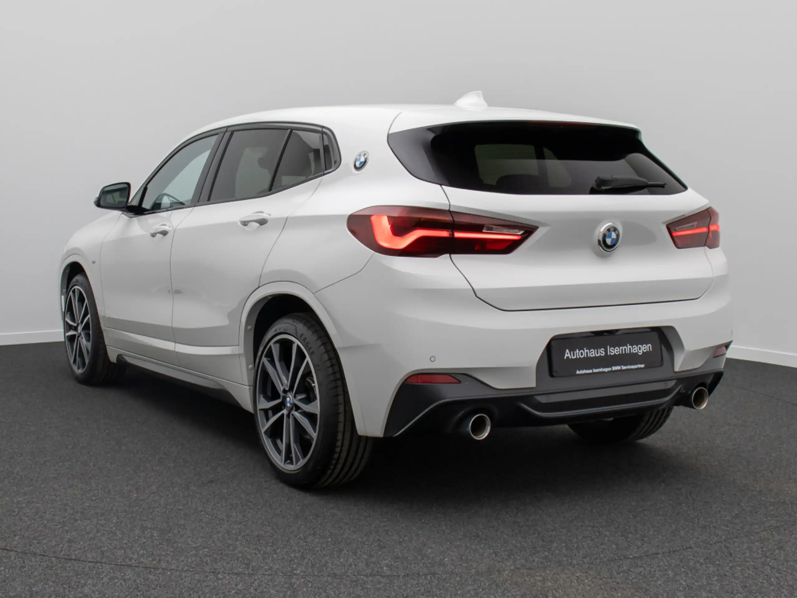 BMW - X2