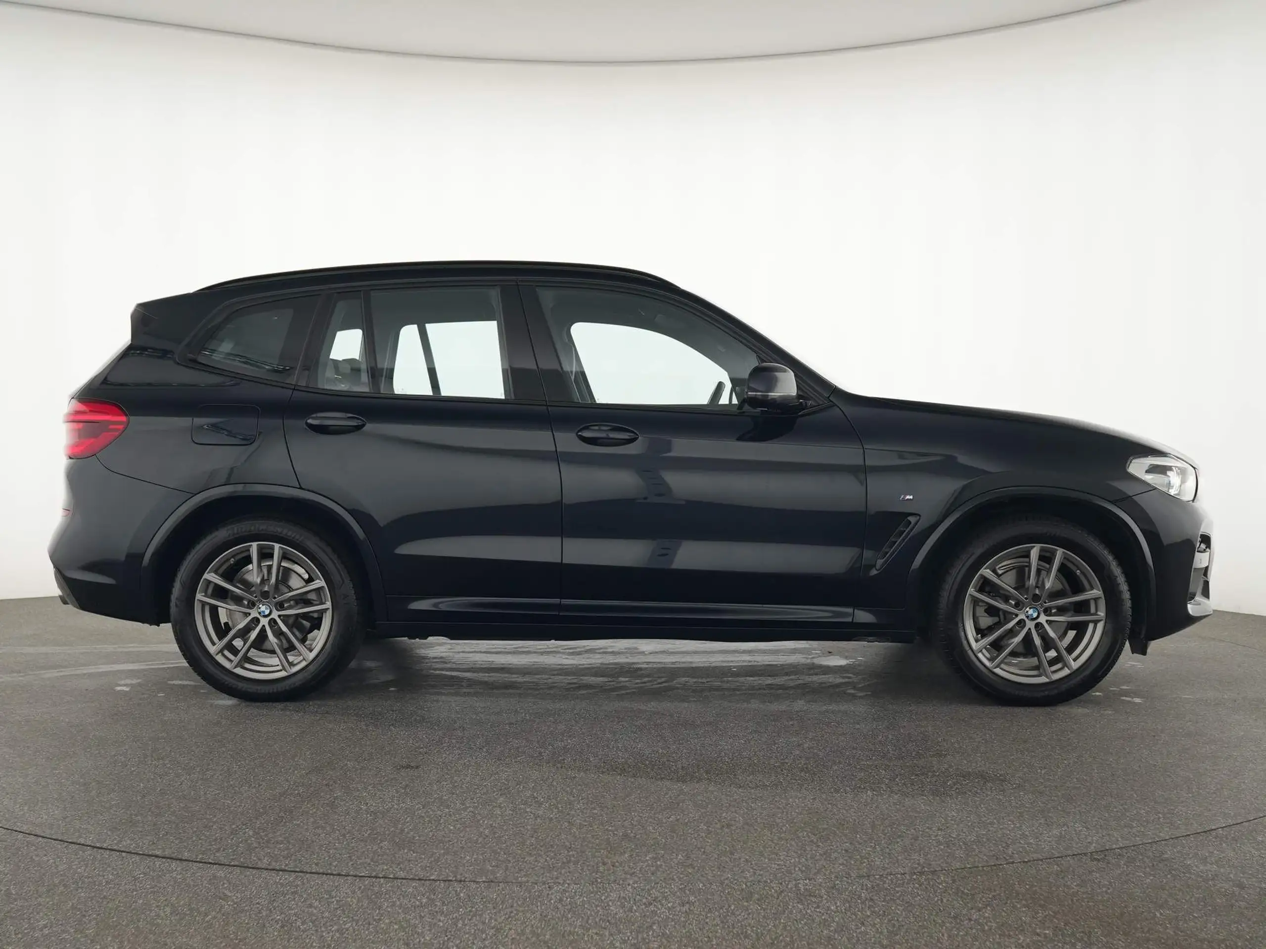 BMW - X3