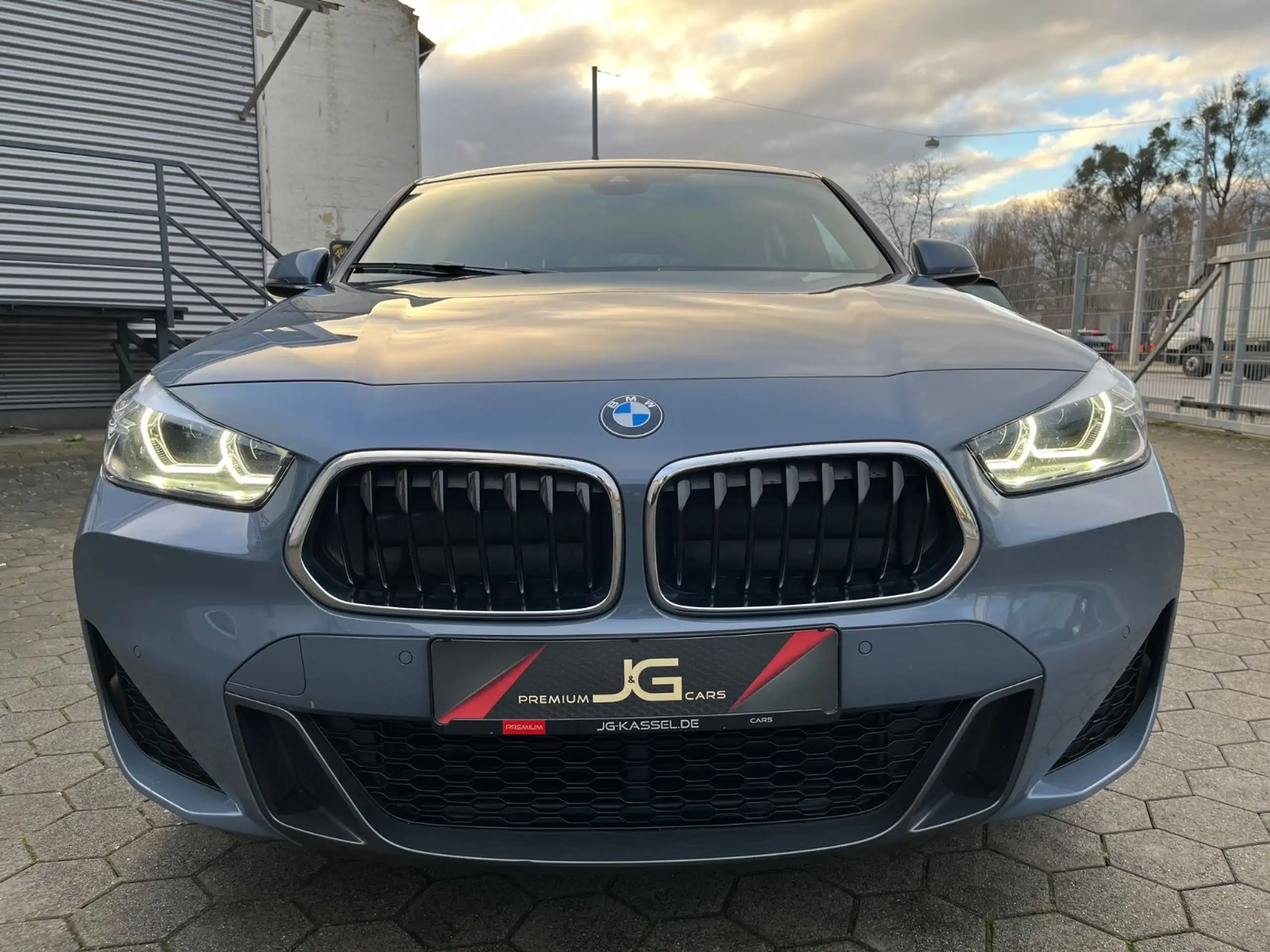 BMW - X2