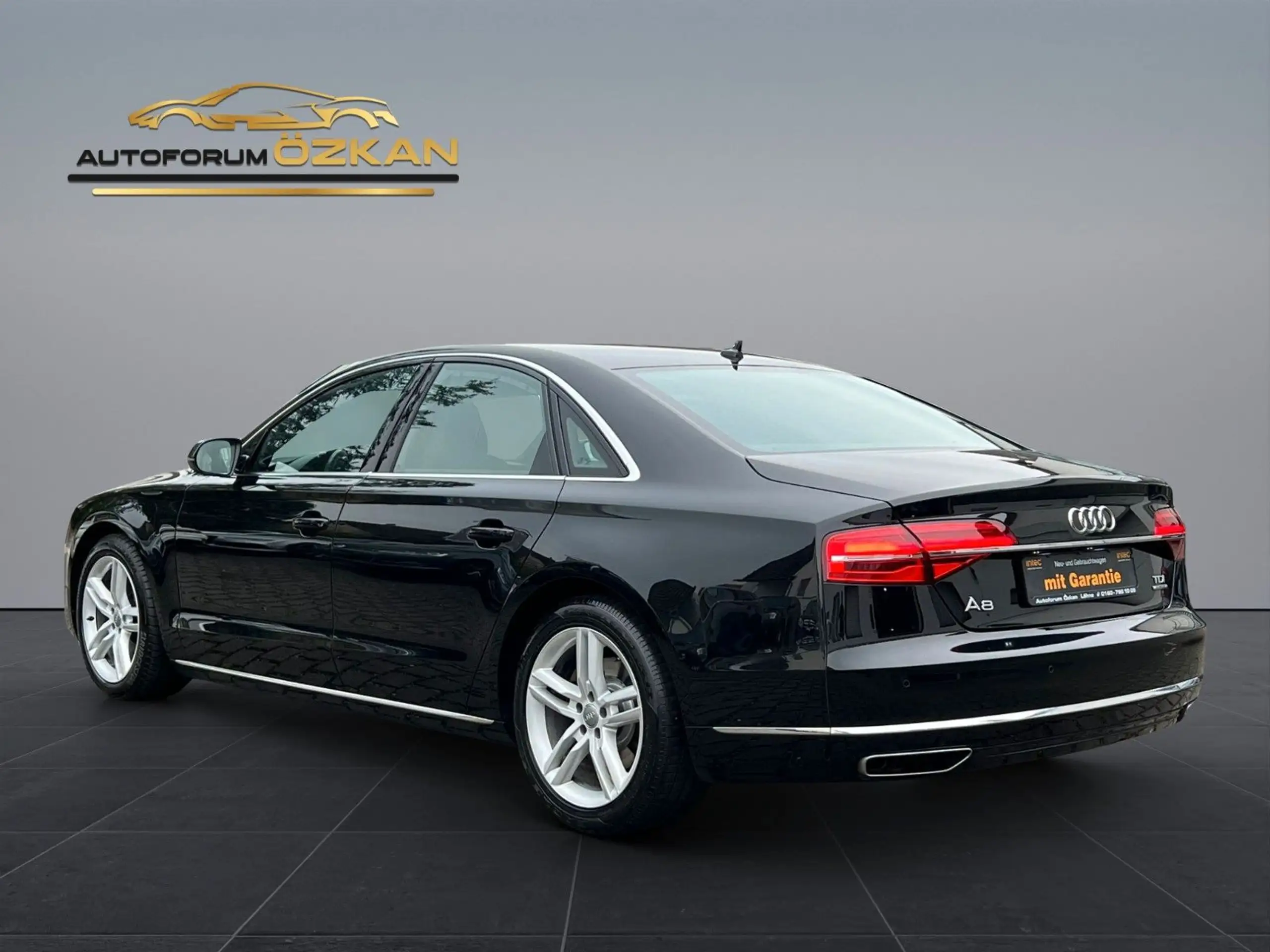 Audi - A8