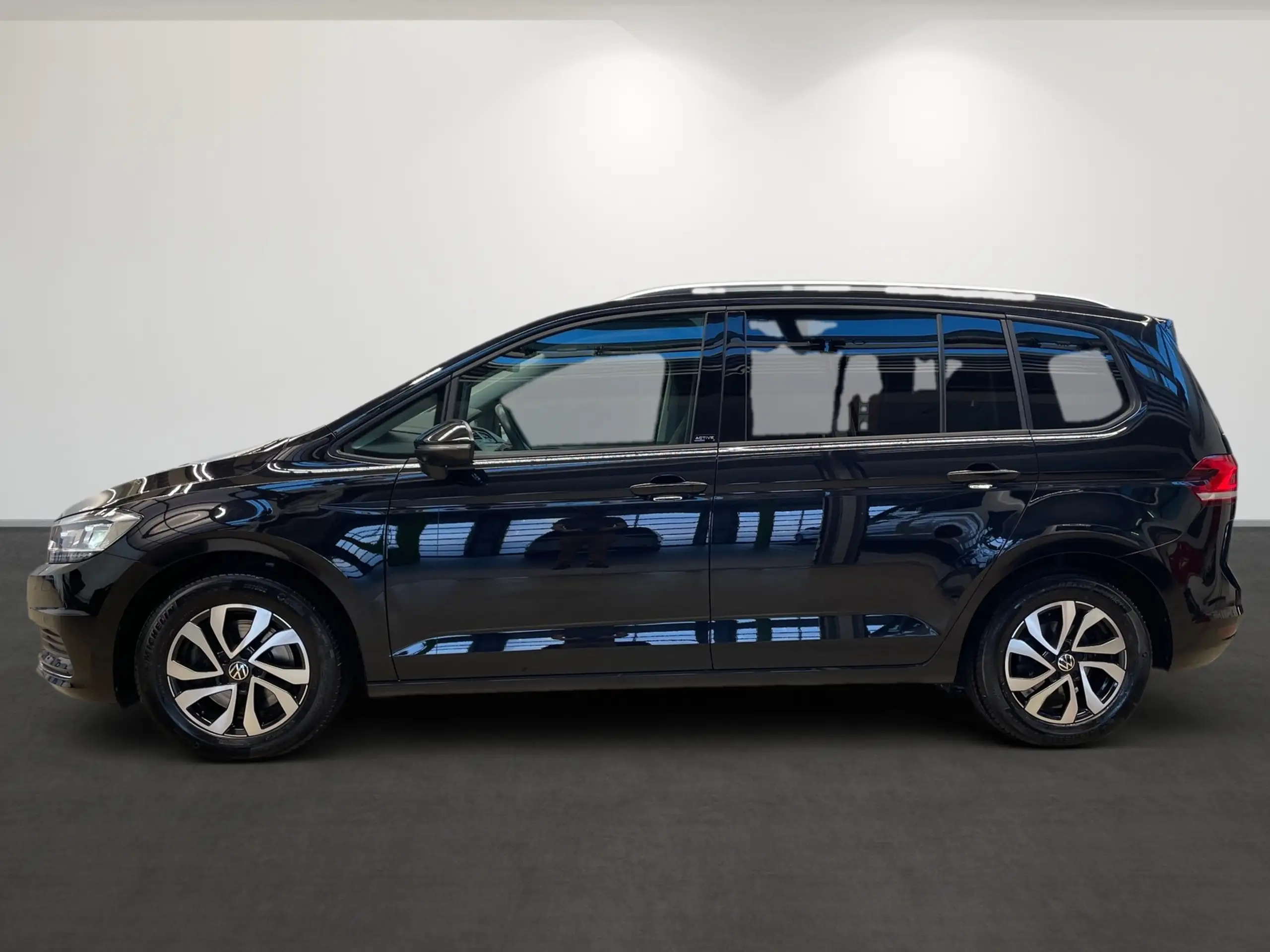 Volkswagen - Touran