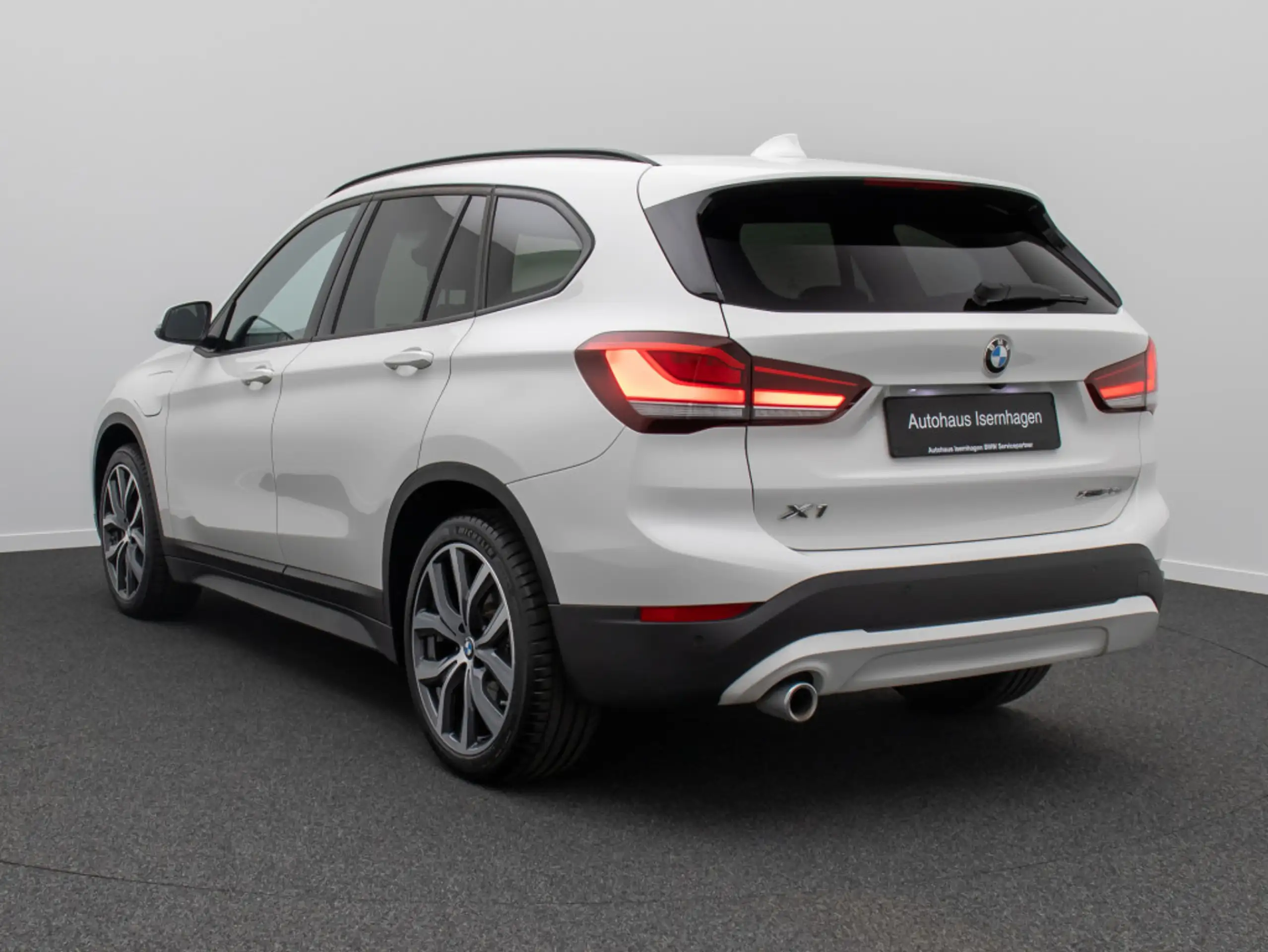 BMW - X1