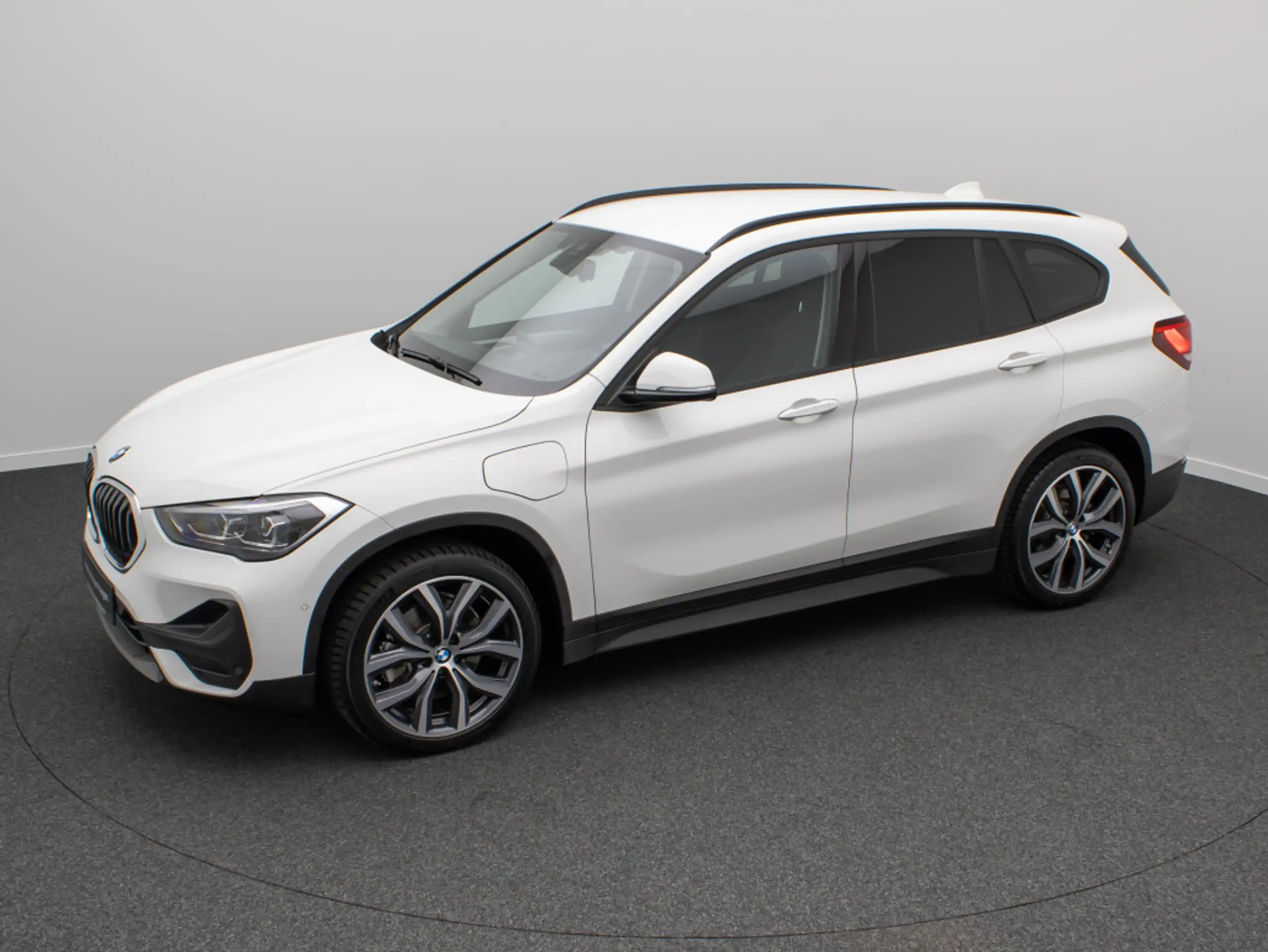 BMW - X1