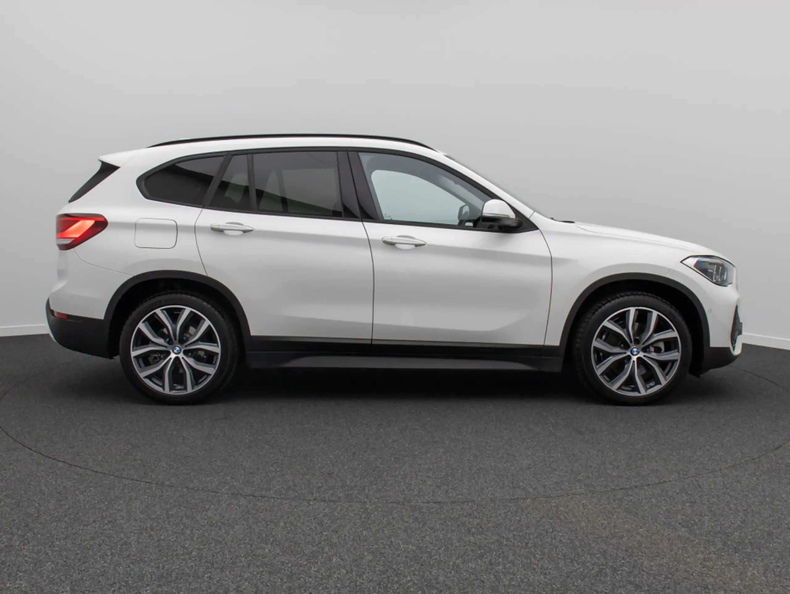 BMW - X1