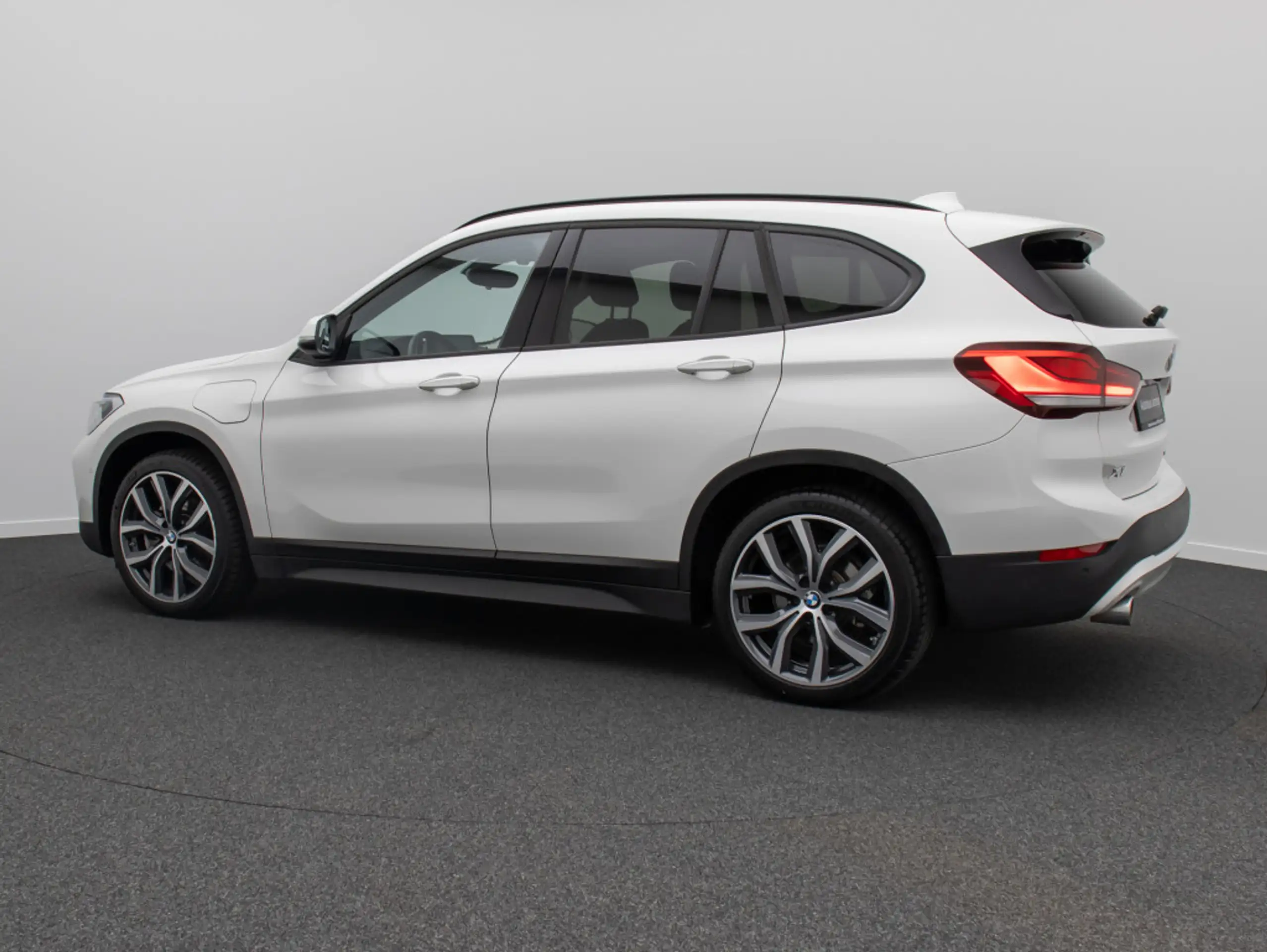 BMW - X1