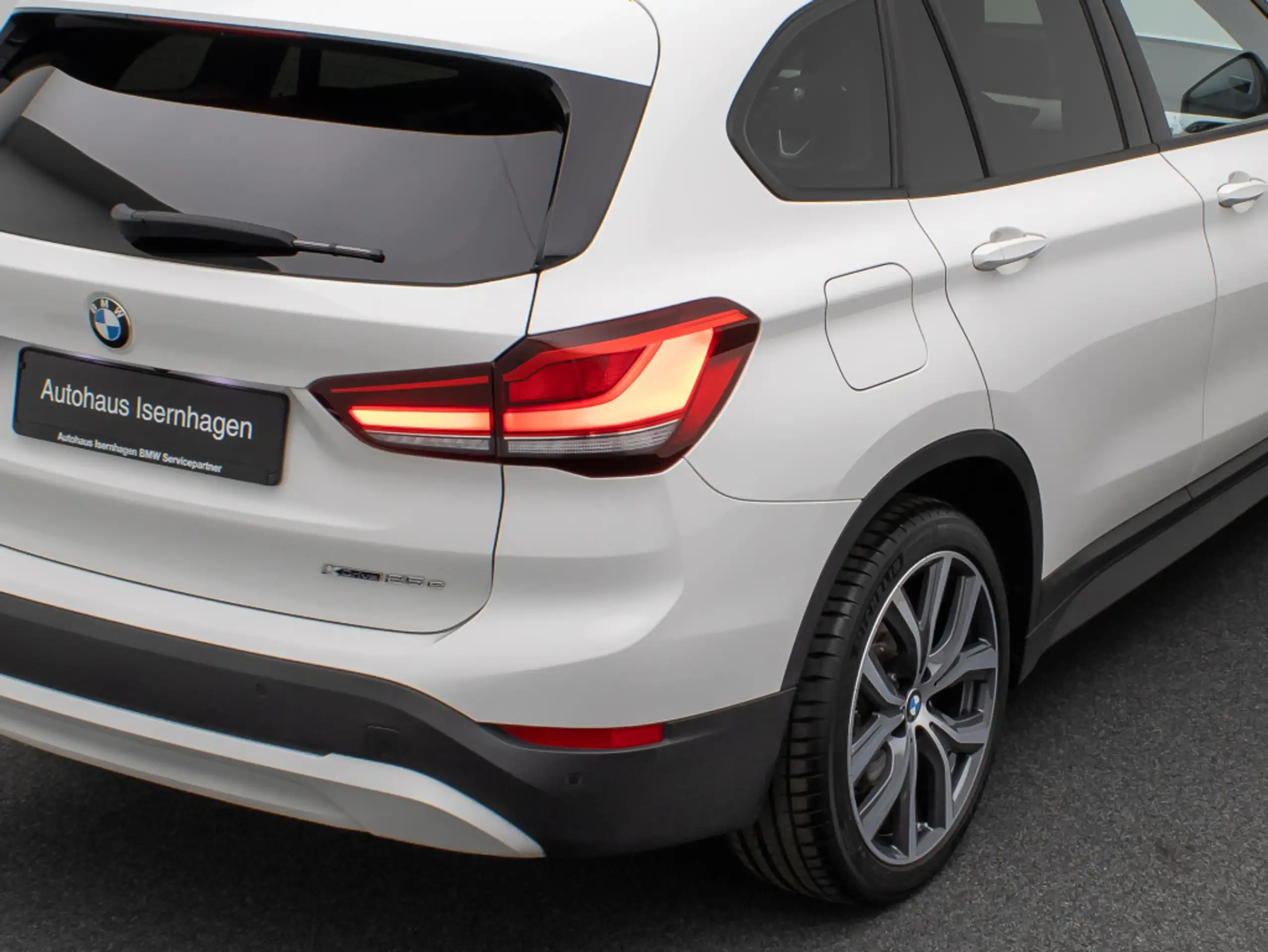 BMW - X1