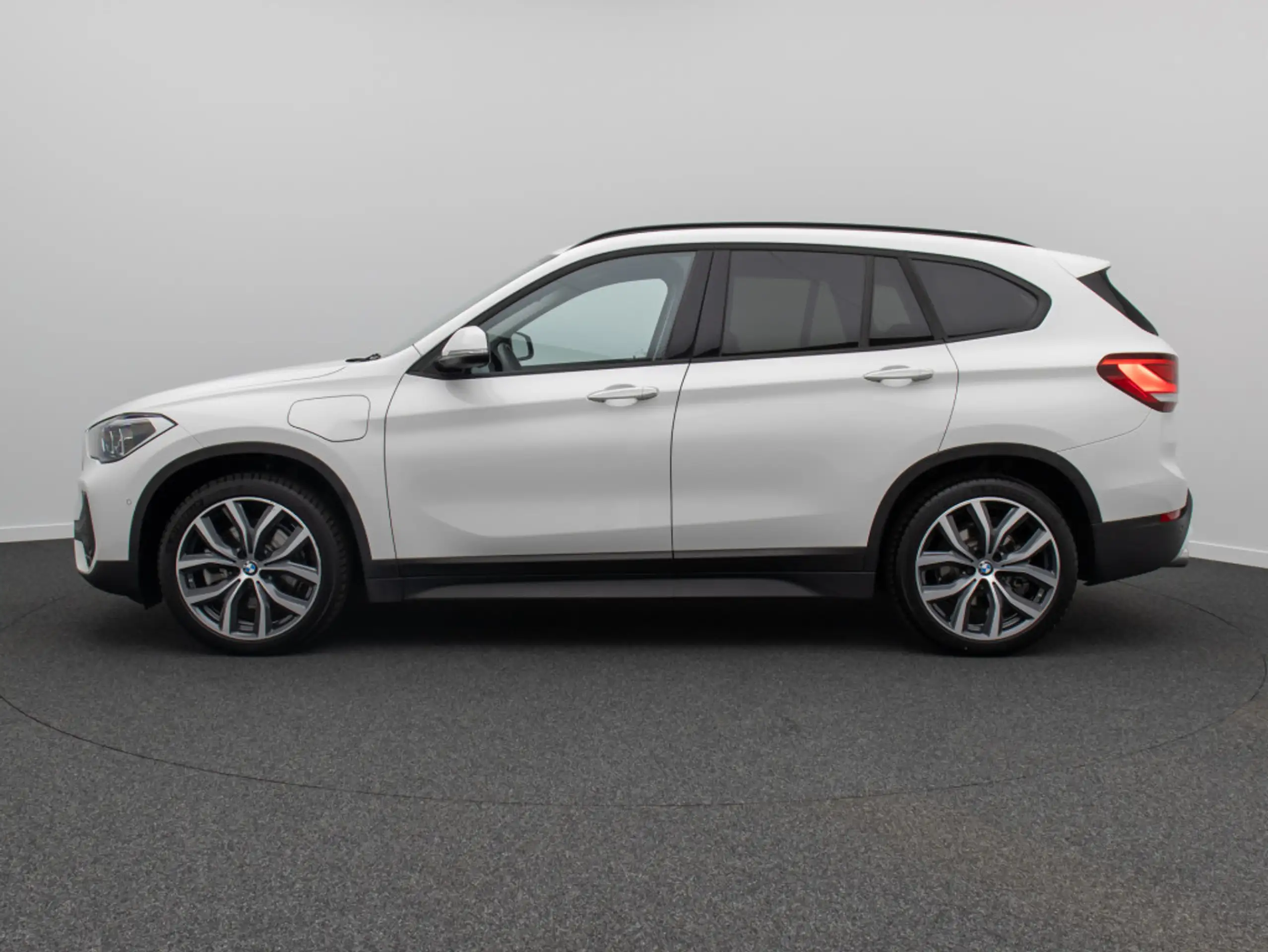 BMW - X1