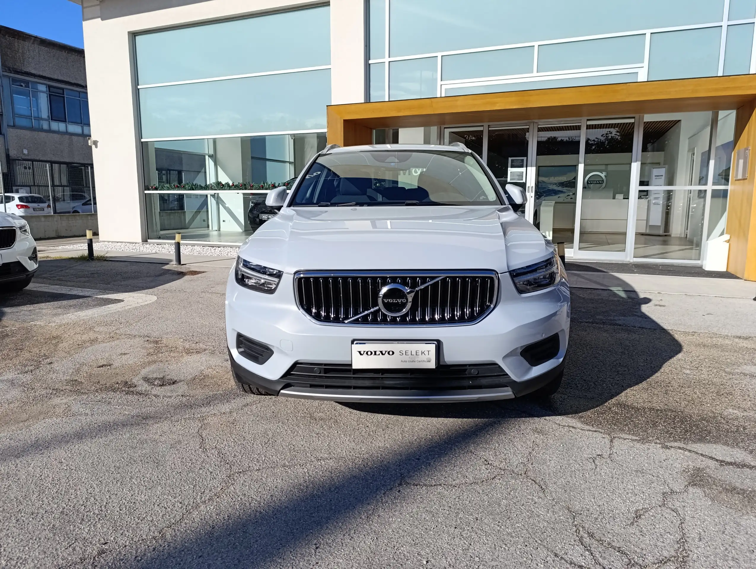 Volvo - XC40