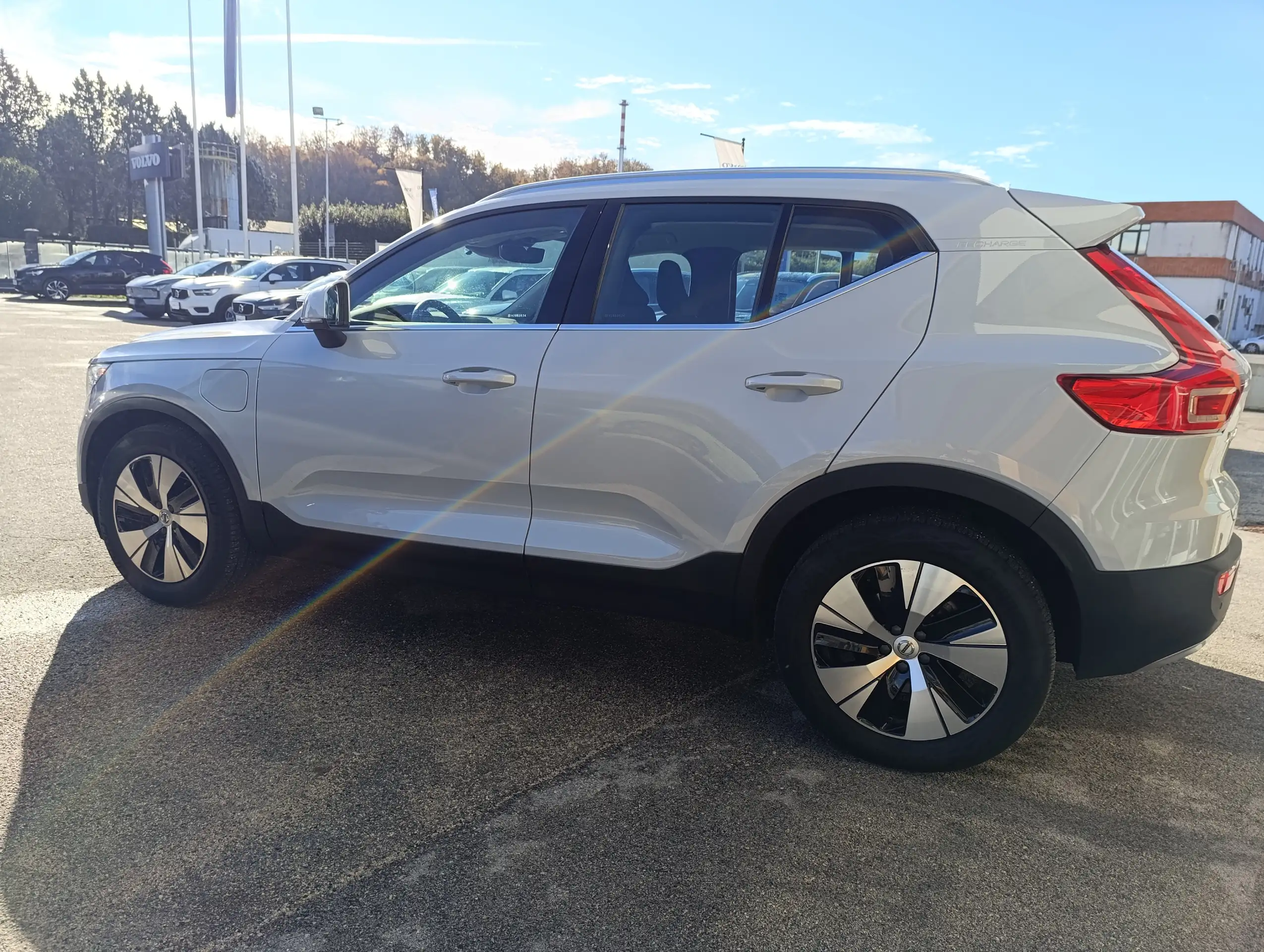 Volvo - XC40