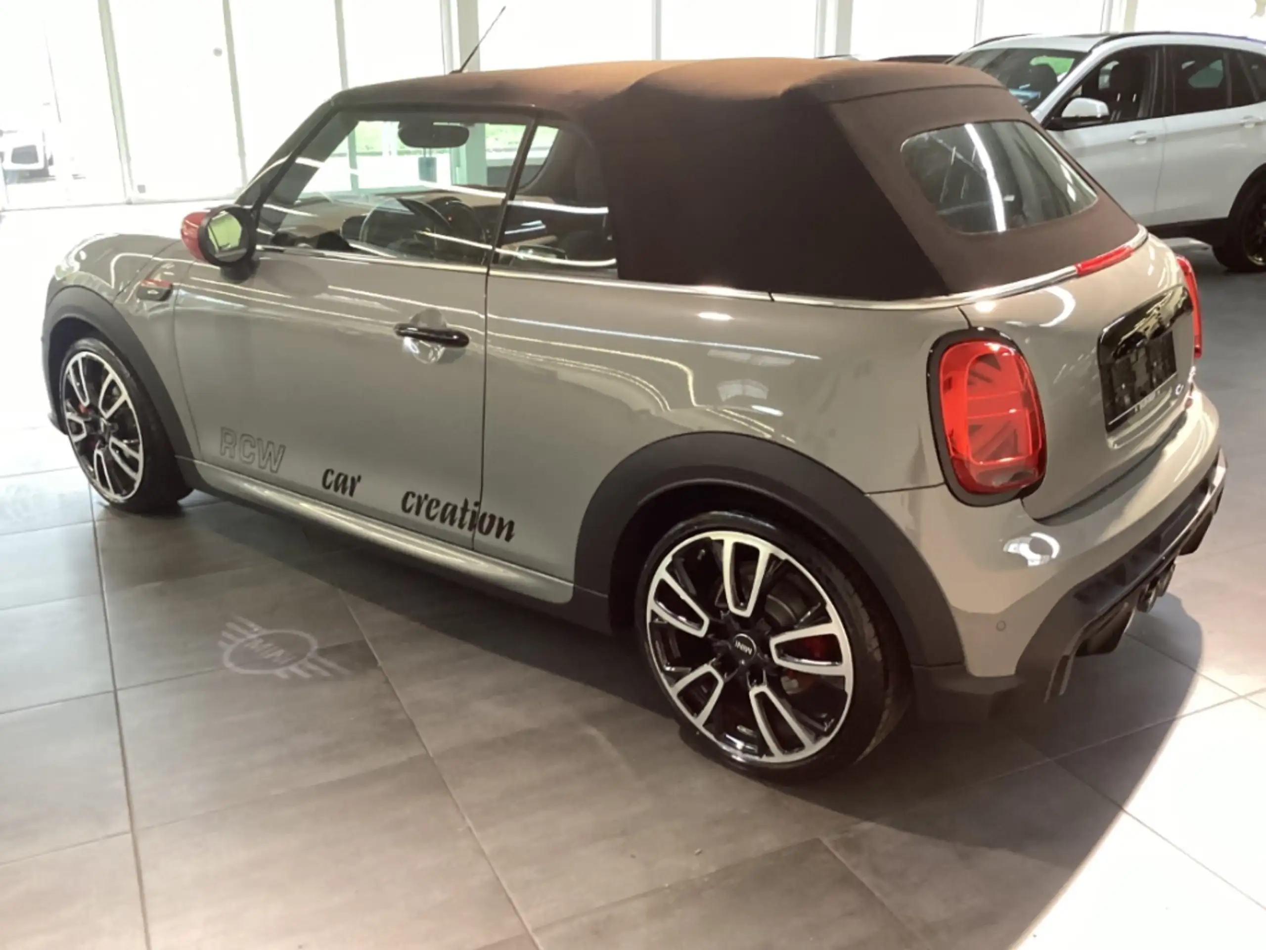 MINI - John Cooper Works Cabrio