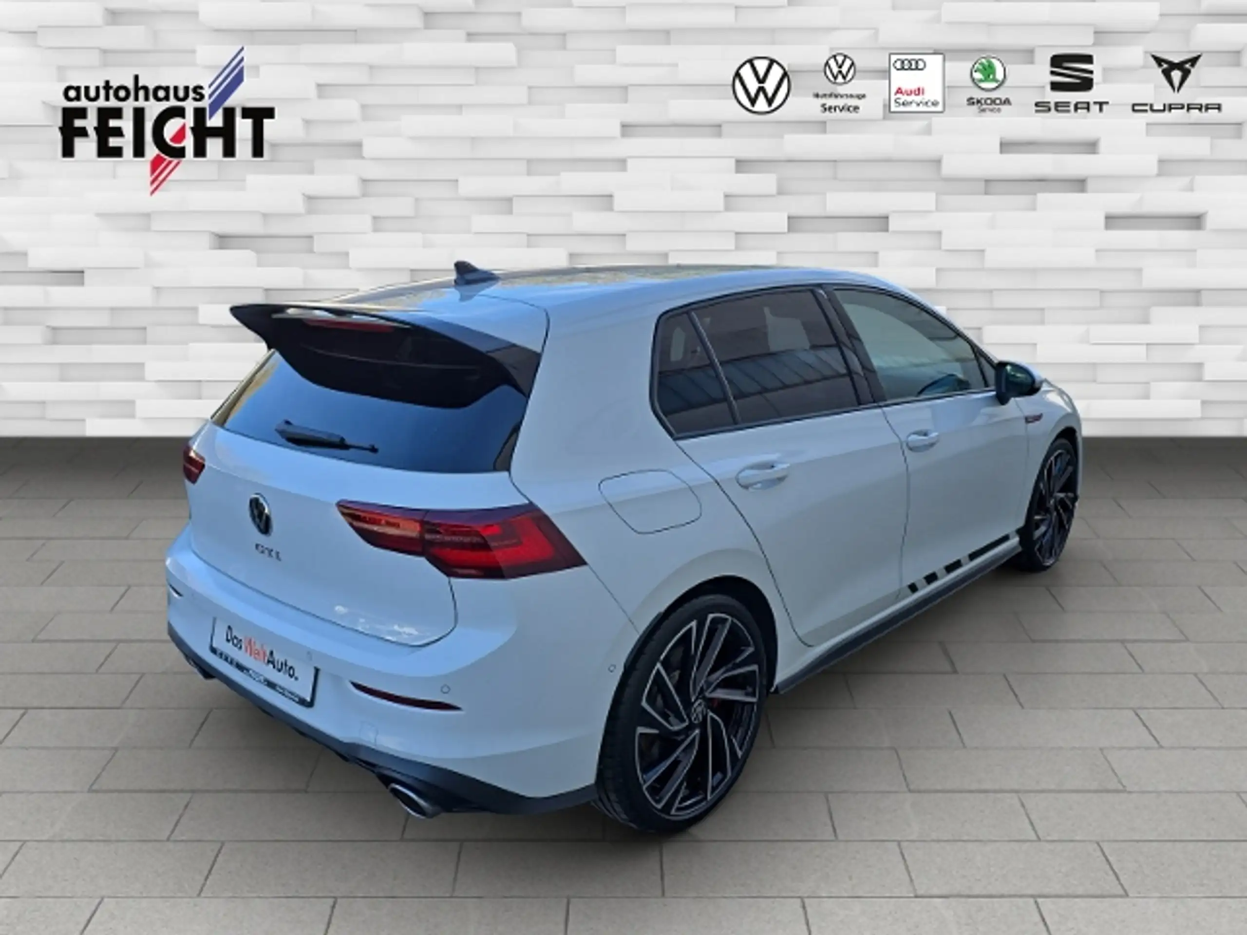 Volkswagen - Golf