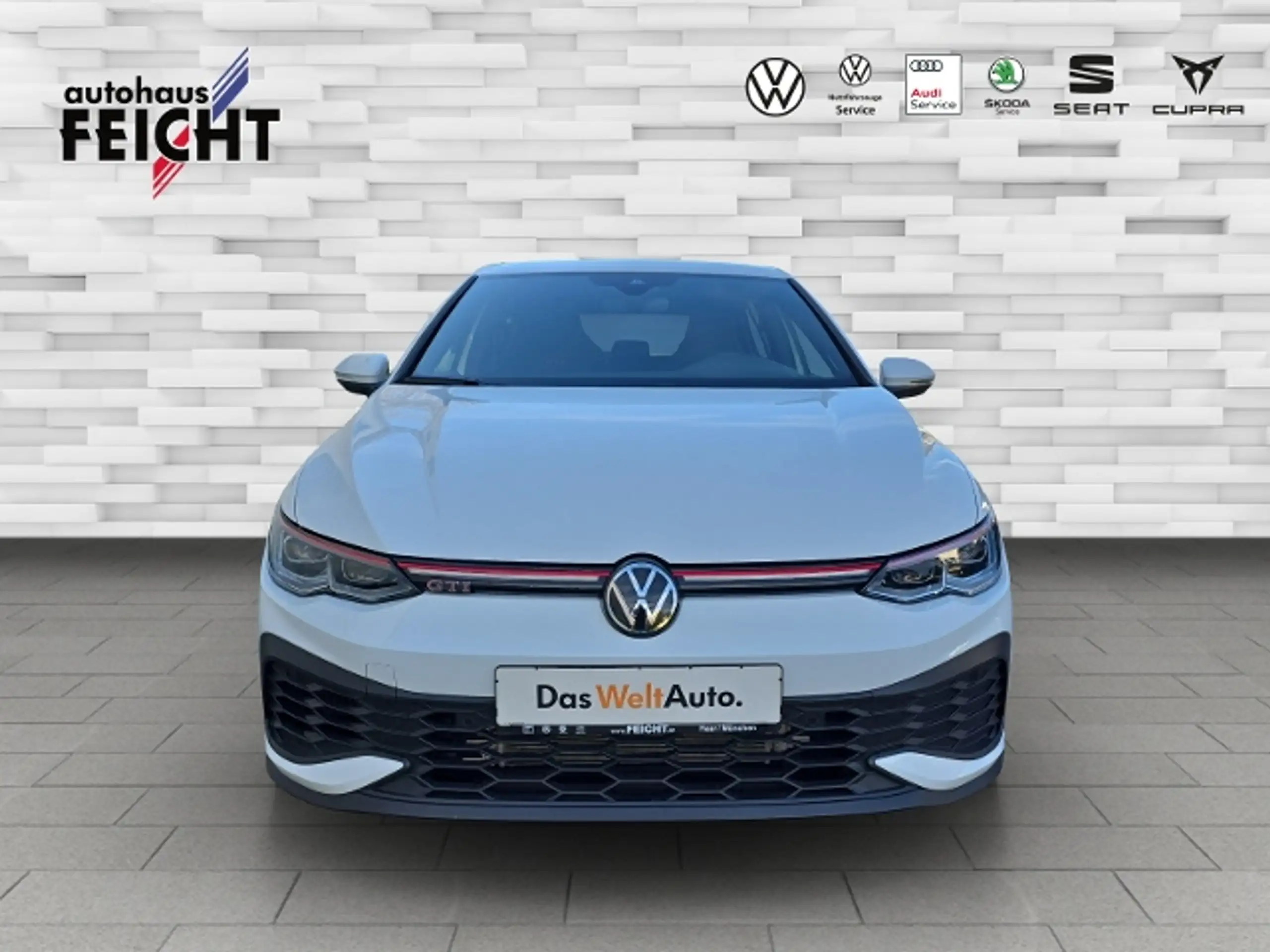 Volkswagen - Golf