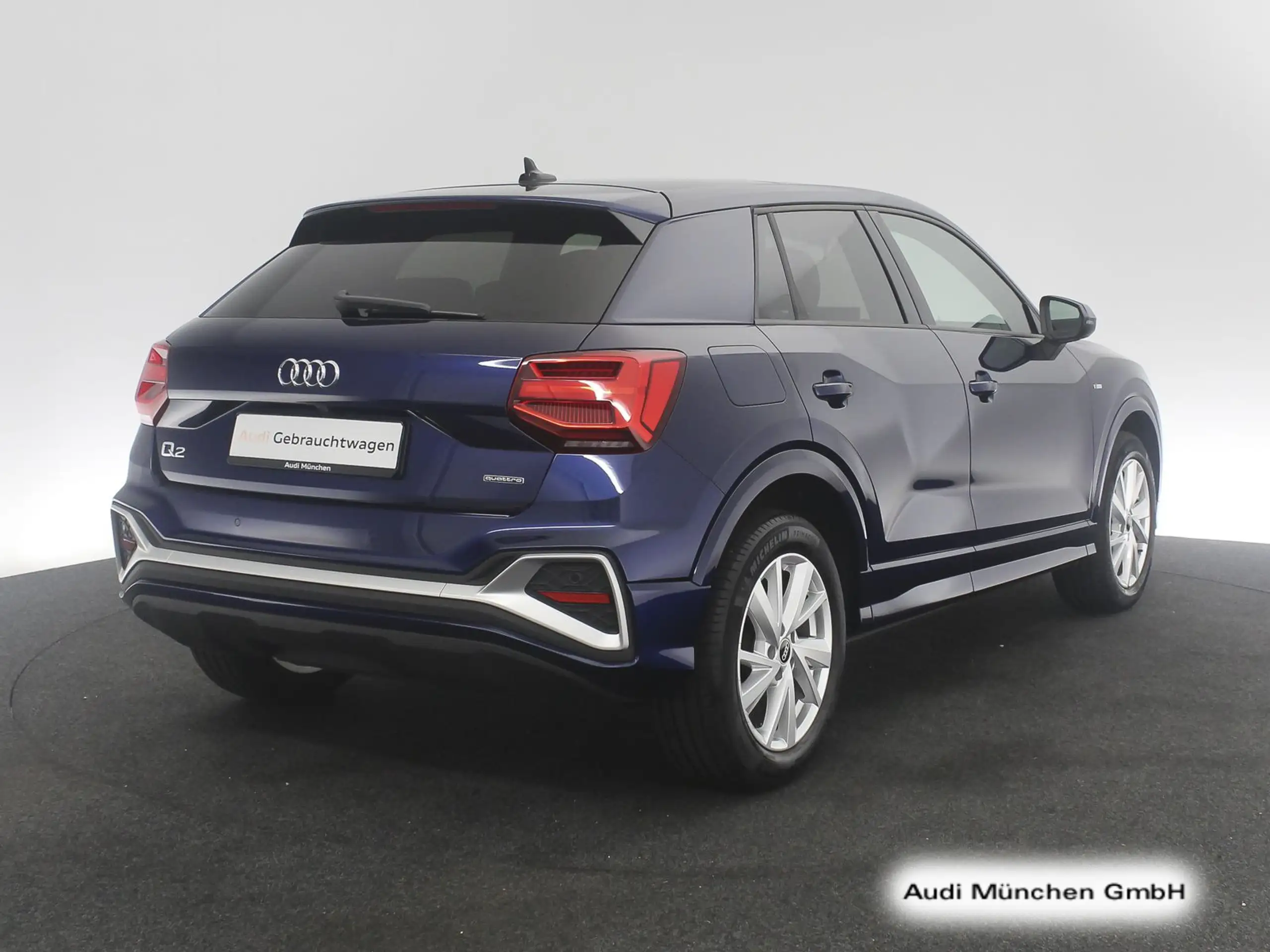 Audi - Q2