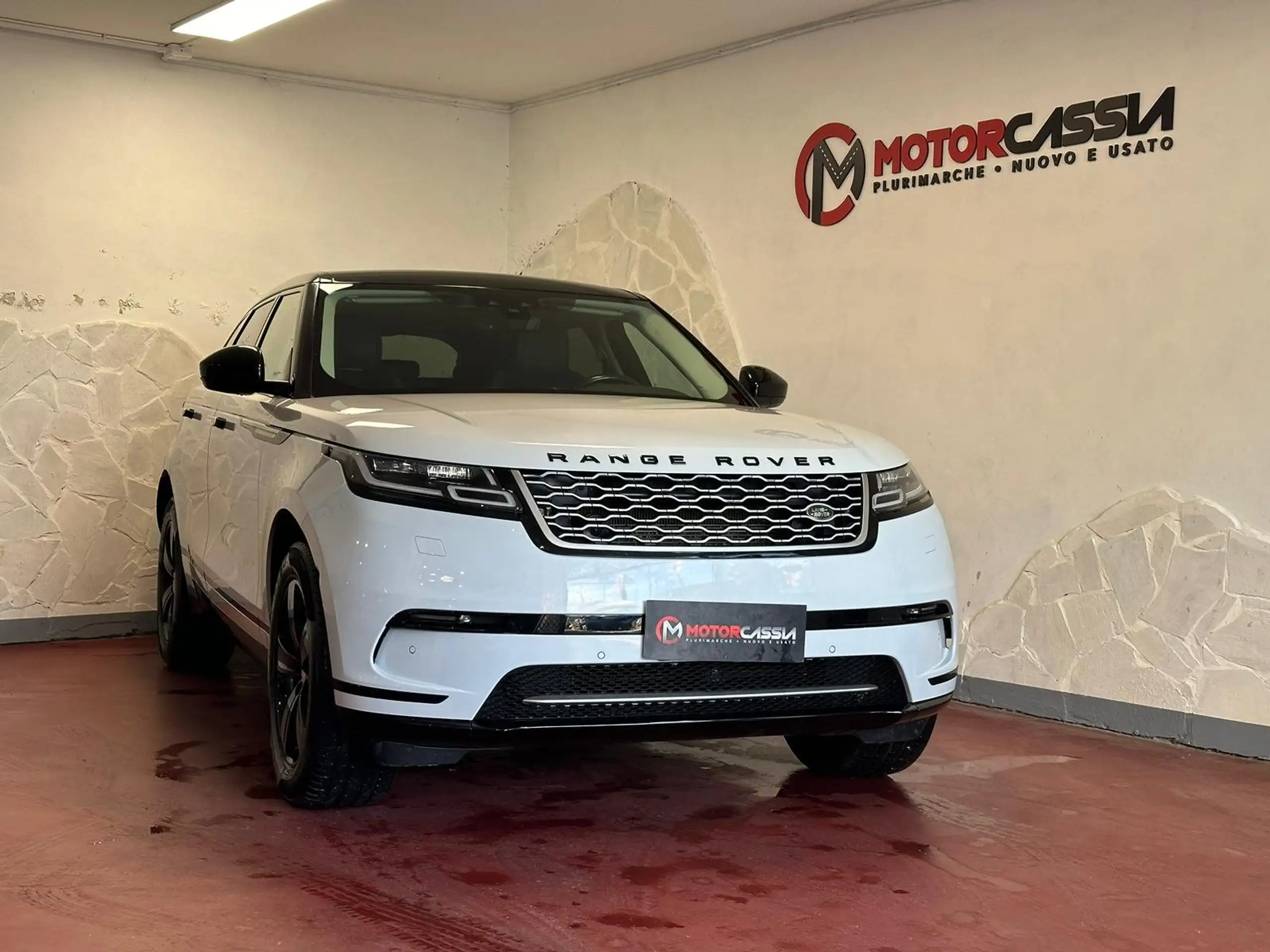 Land Rover - Range Rover Velar