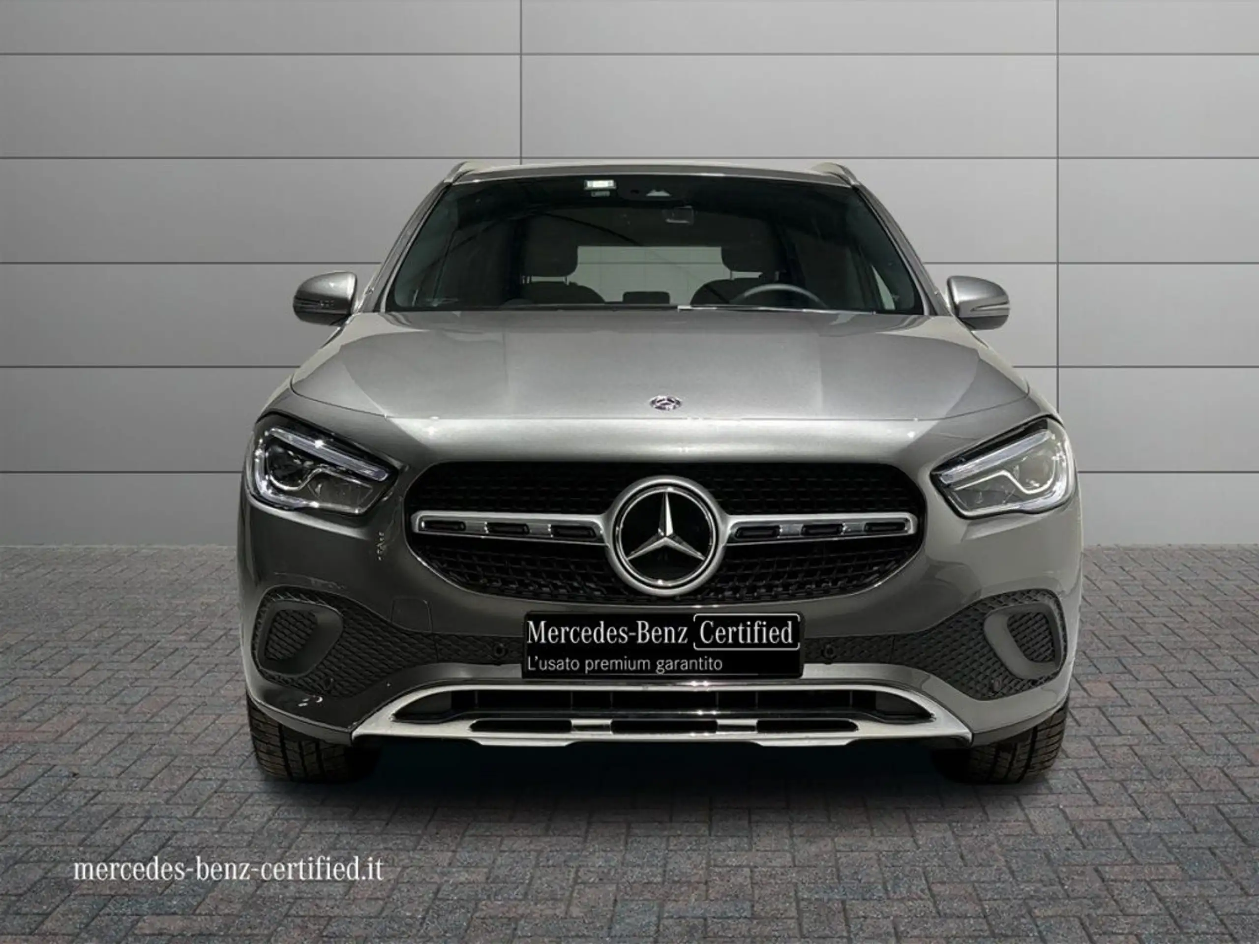 Mercedes-Benz - GLA 200