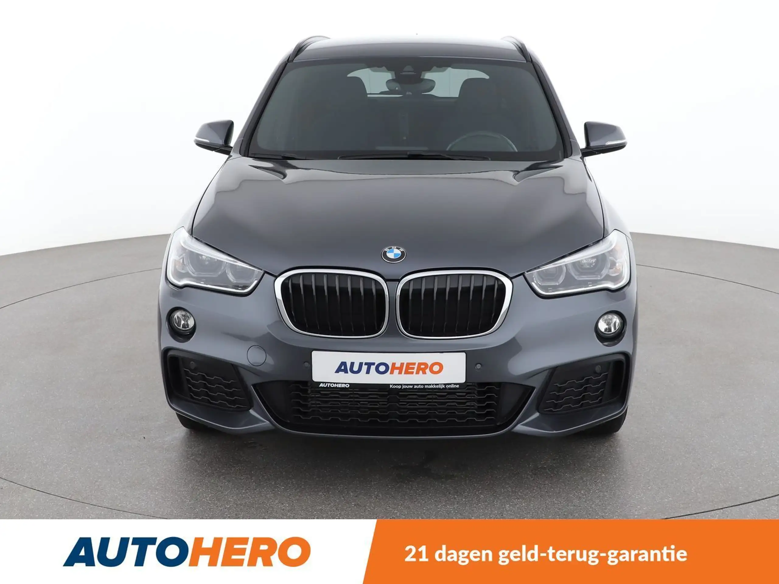 BMW - X1