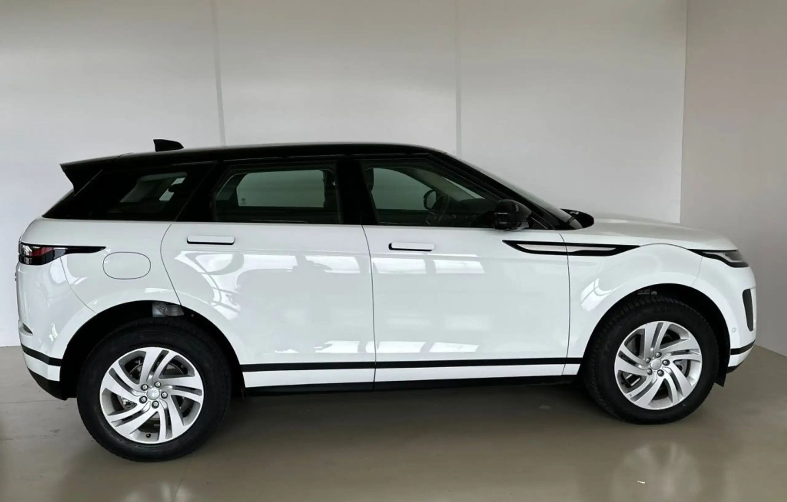 Land Rover - Range Rover Evoque