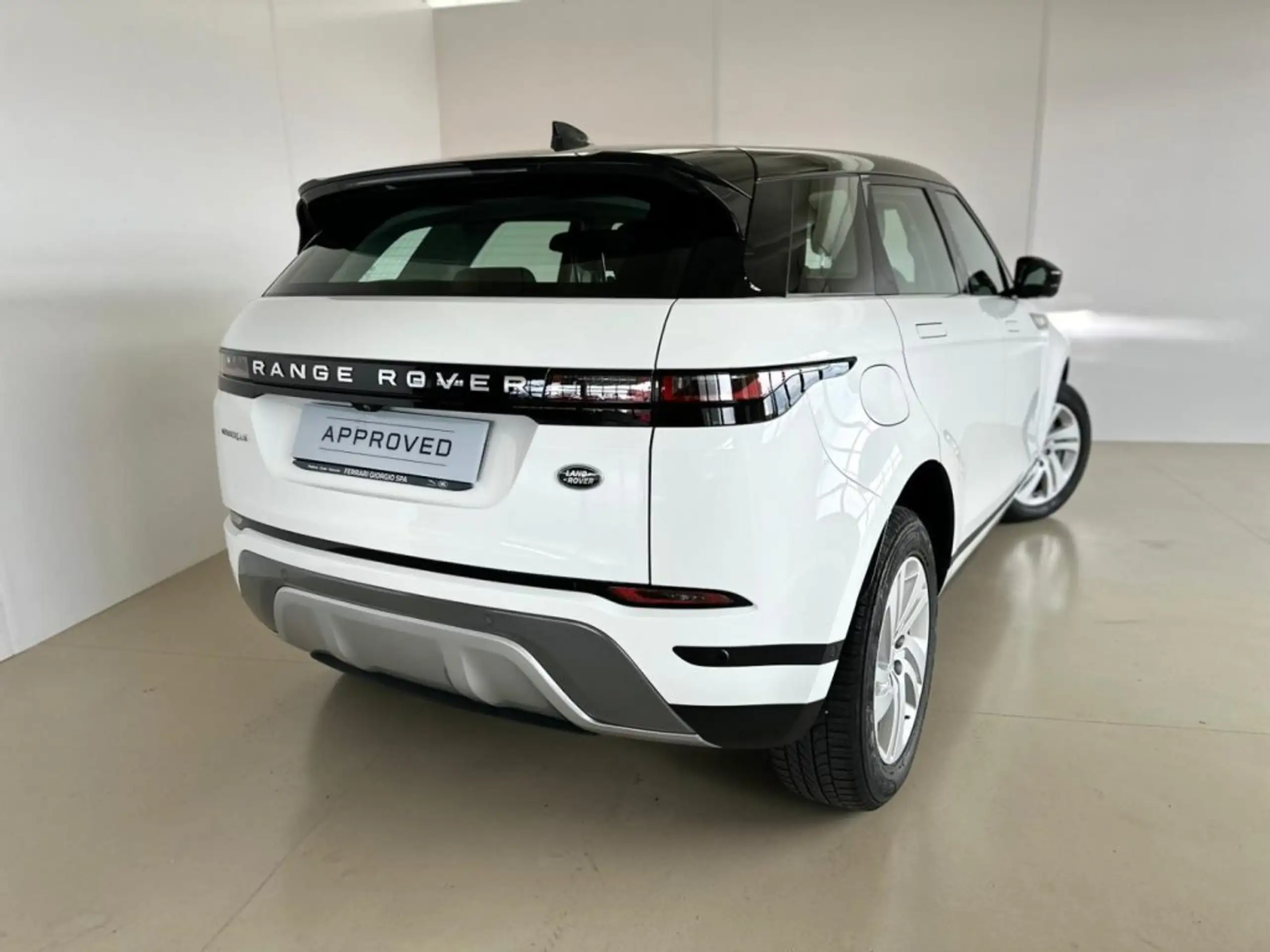 Land Rover - Range Rover Evoque