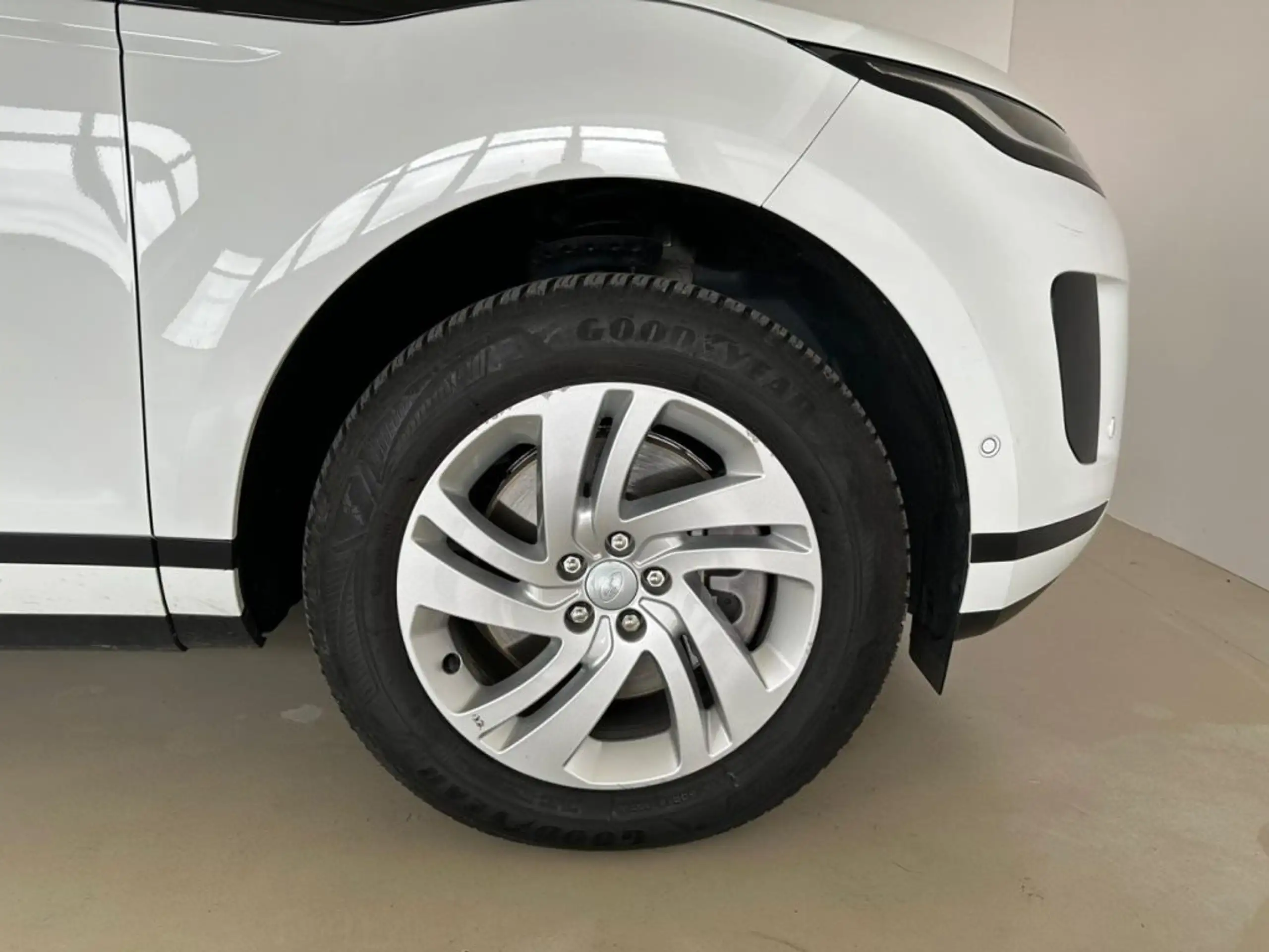 Land Rover - Range Rover Evoque