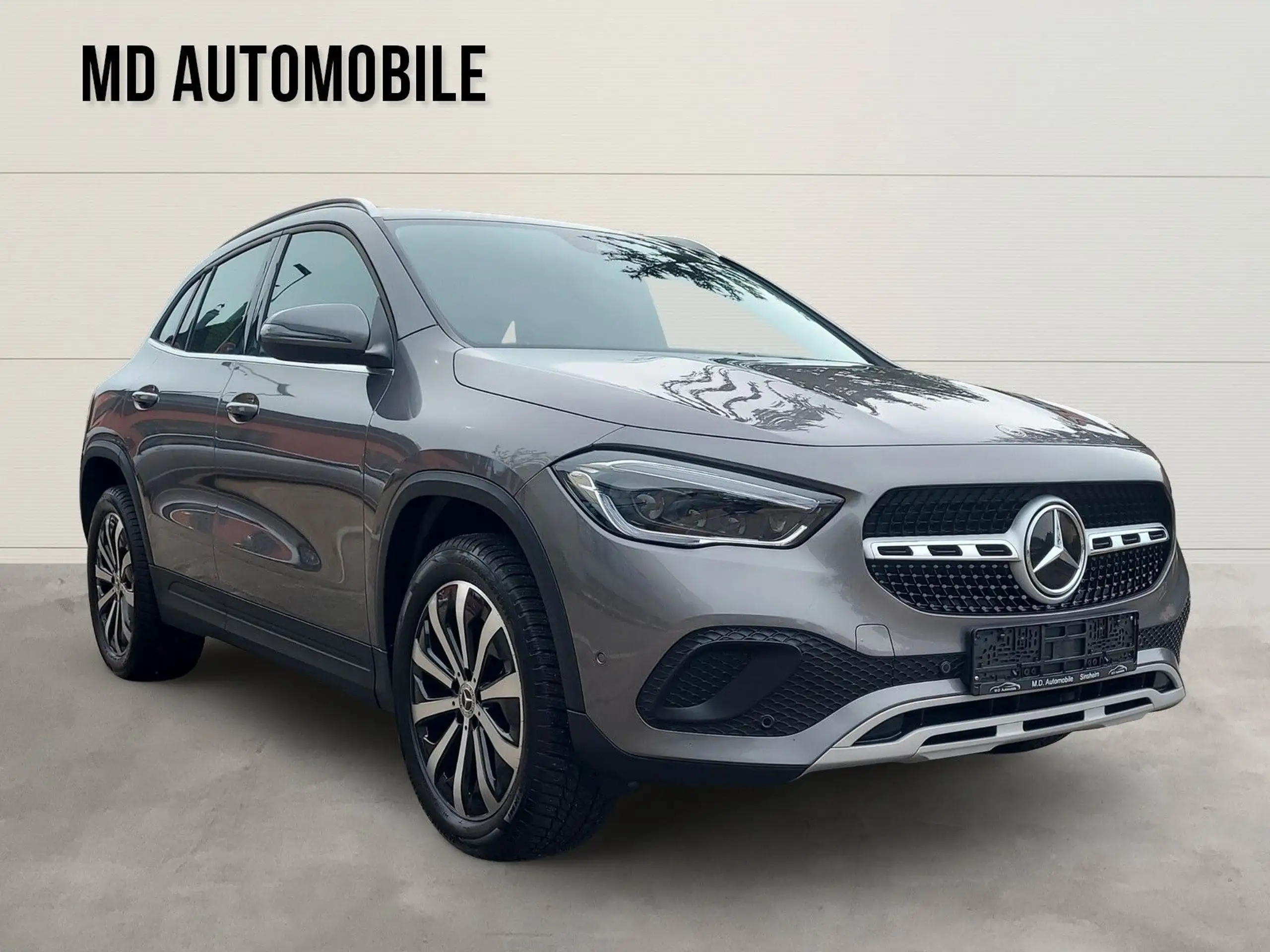 Mercedes-Benz - GLA 200