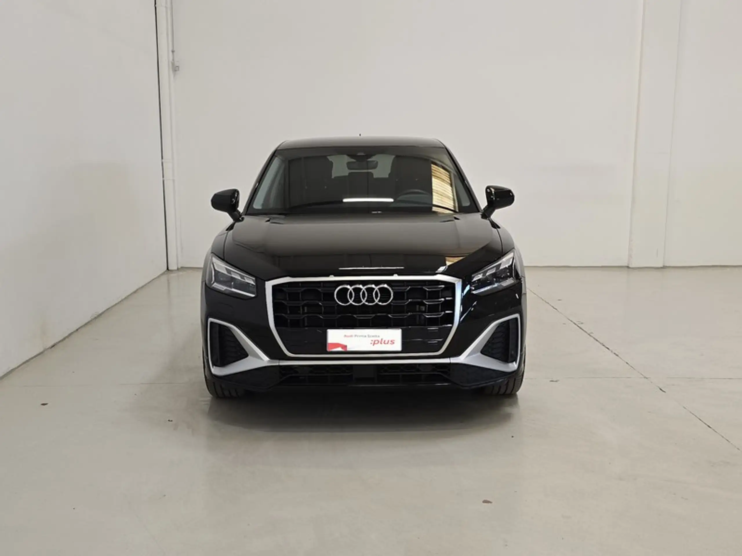 Audi - Q2